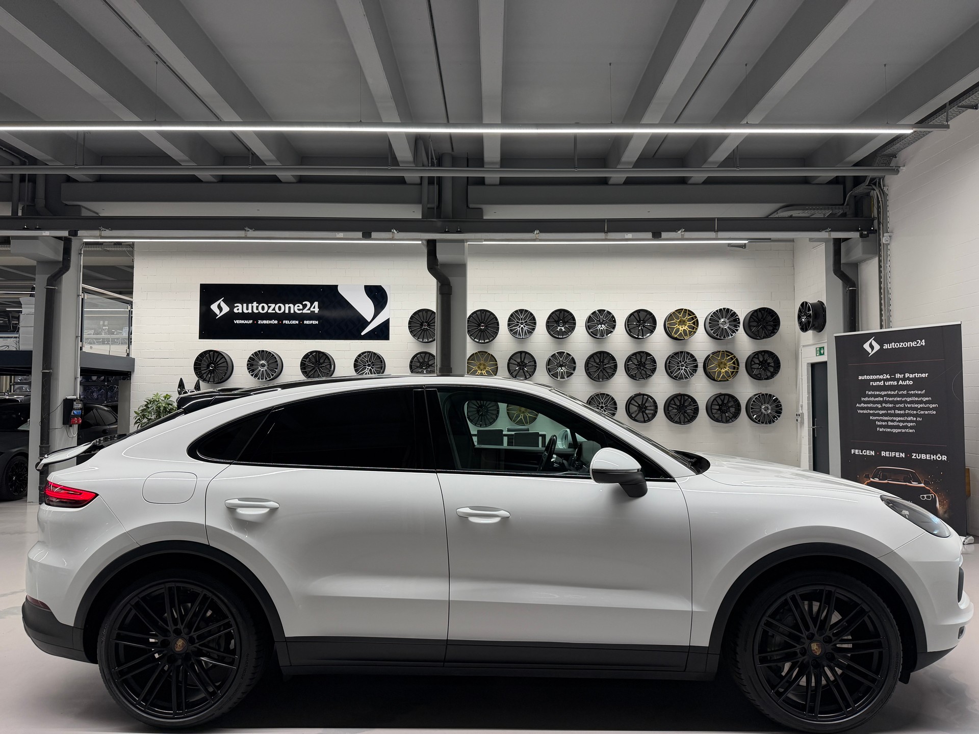 PORSCHE Cayenne S Coupé 2.9 V6 *Frisch ab MFK*Garantie*neue Sommerreifen*-image-4