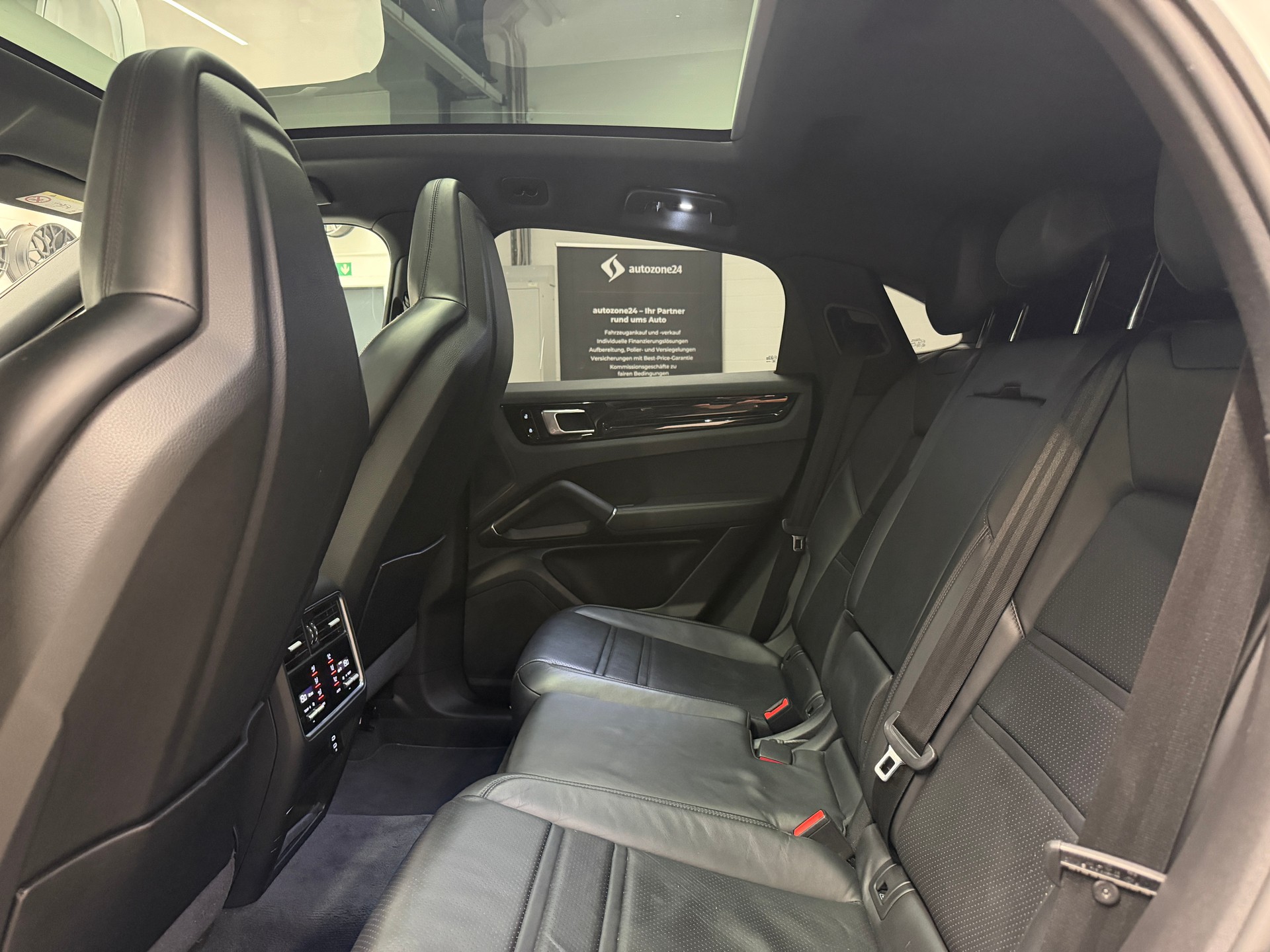 PORSCHE Cayenne S Coupé 2.9 V6 *Frisch ab MFK*Garantie*neue Sommerreifen*-image-19