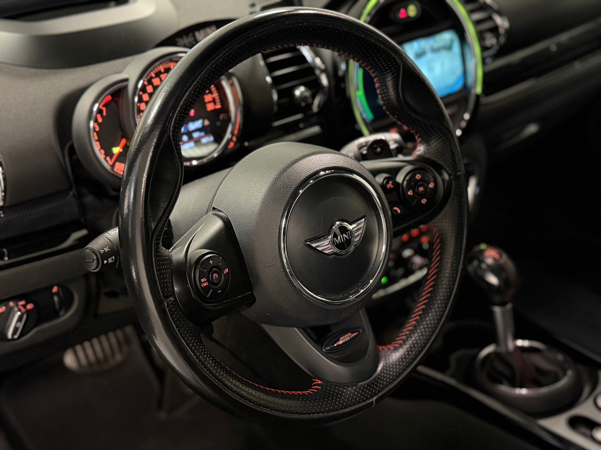 MINI Clubman Cooper S ALL4 Steptronic-image-17