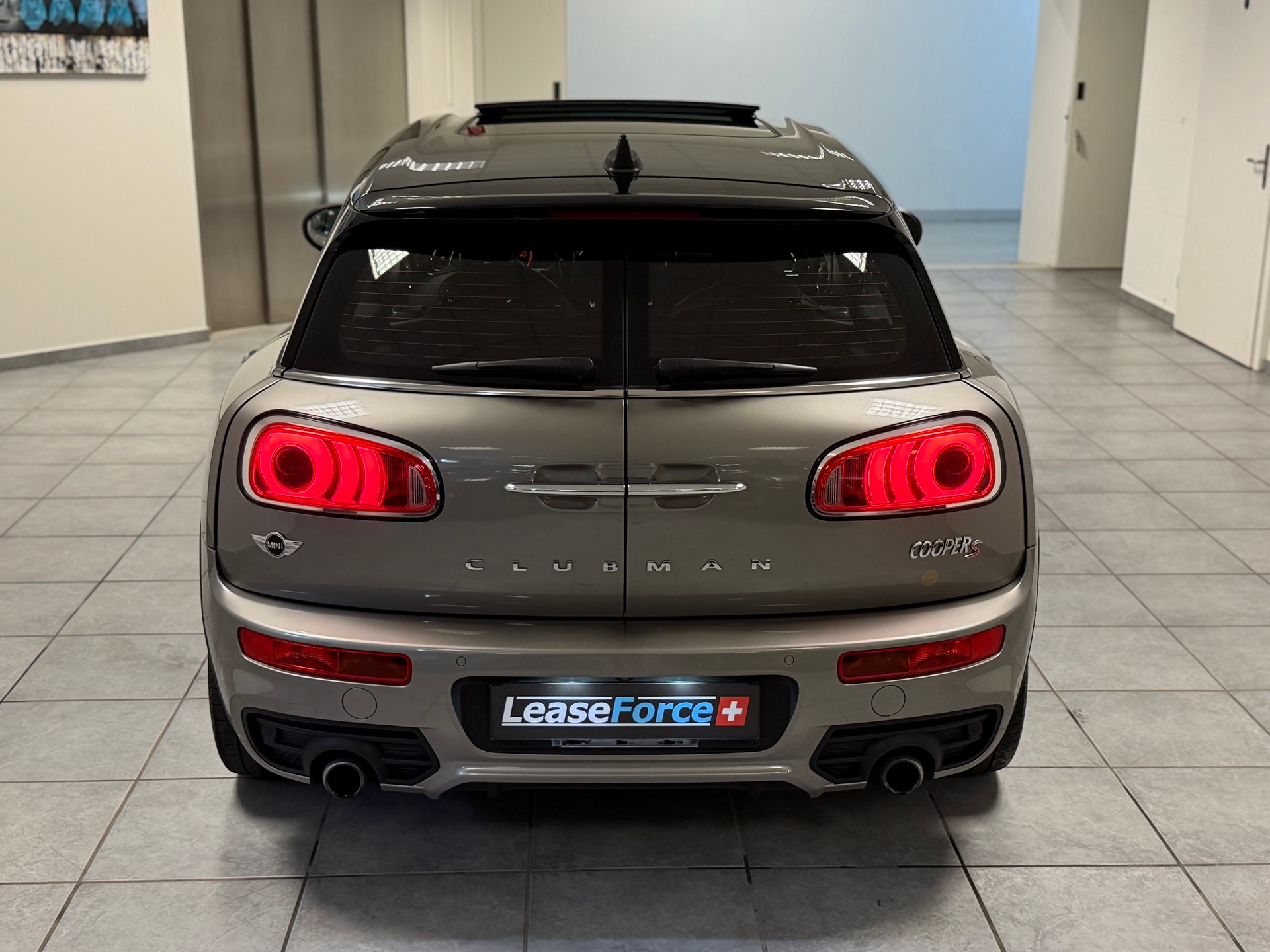 MINI Clubman Cooper S ALL4 Steptronic-image-12