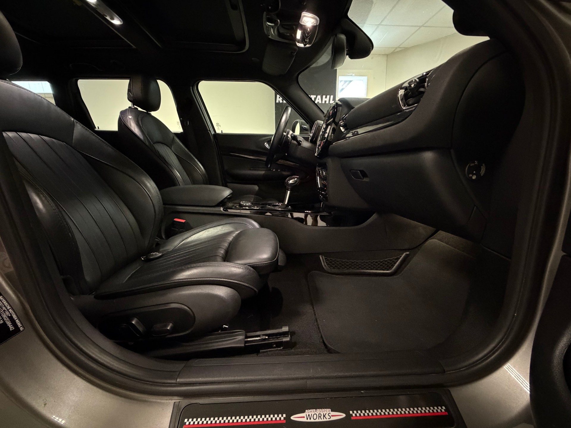 MINI Clubman Cooper S ALL4 Steptronic-image-23