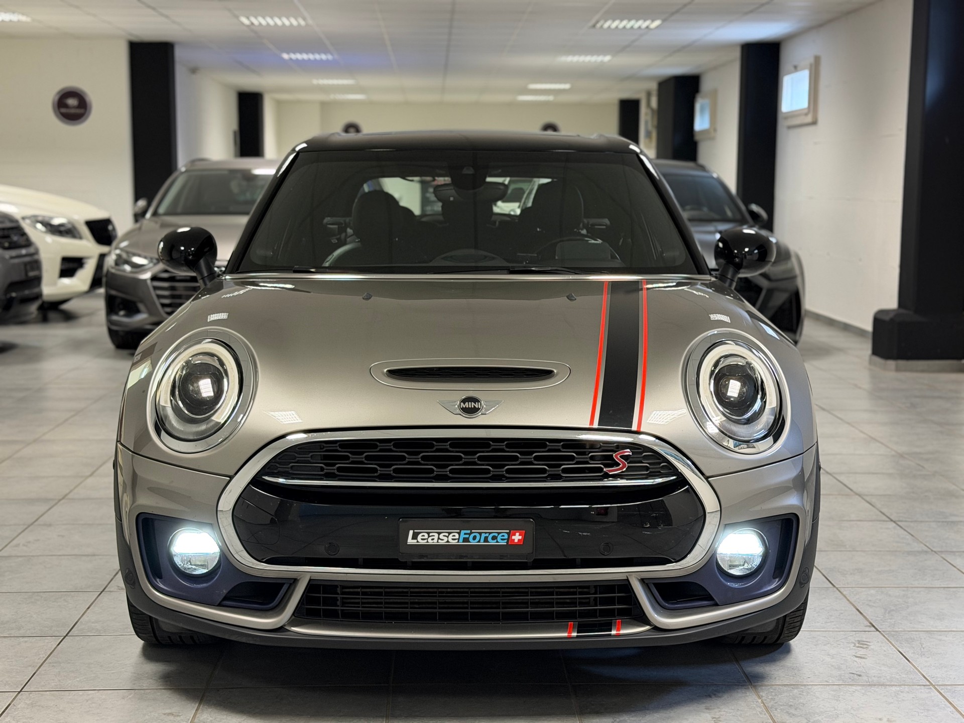 MINI Clubman Cooper S ALL4 Steptronic-image-2