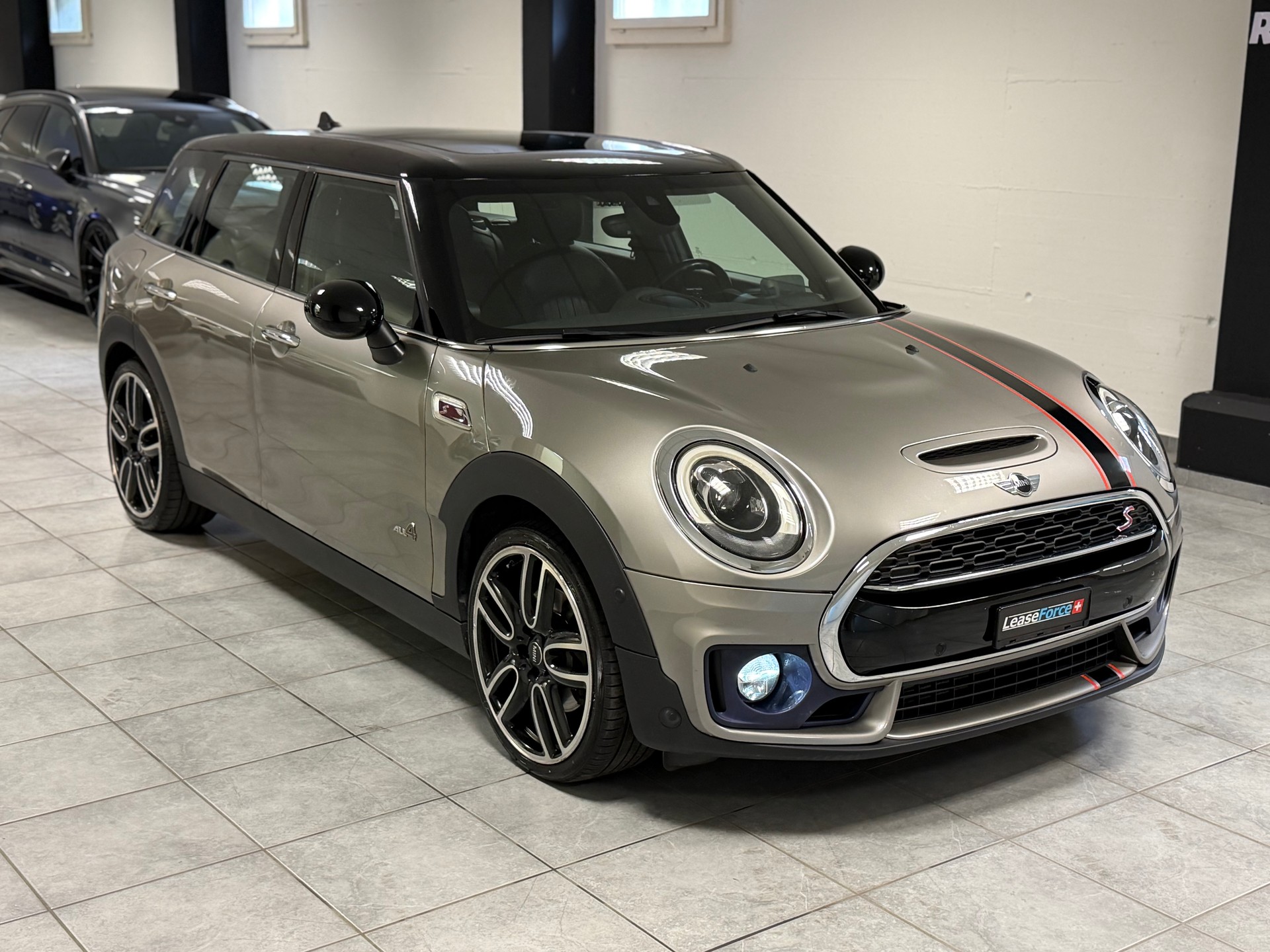MINI Clubman Cooper S ALL4 Steptronic-image-5