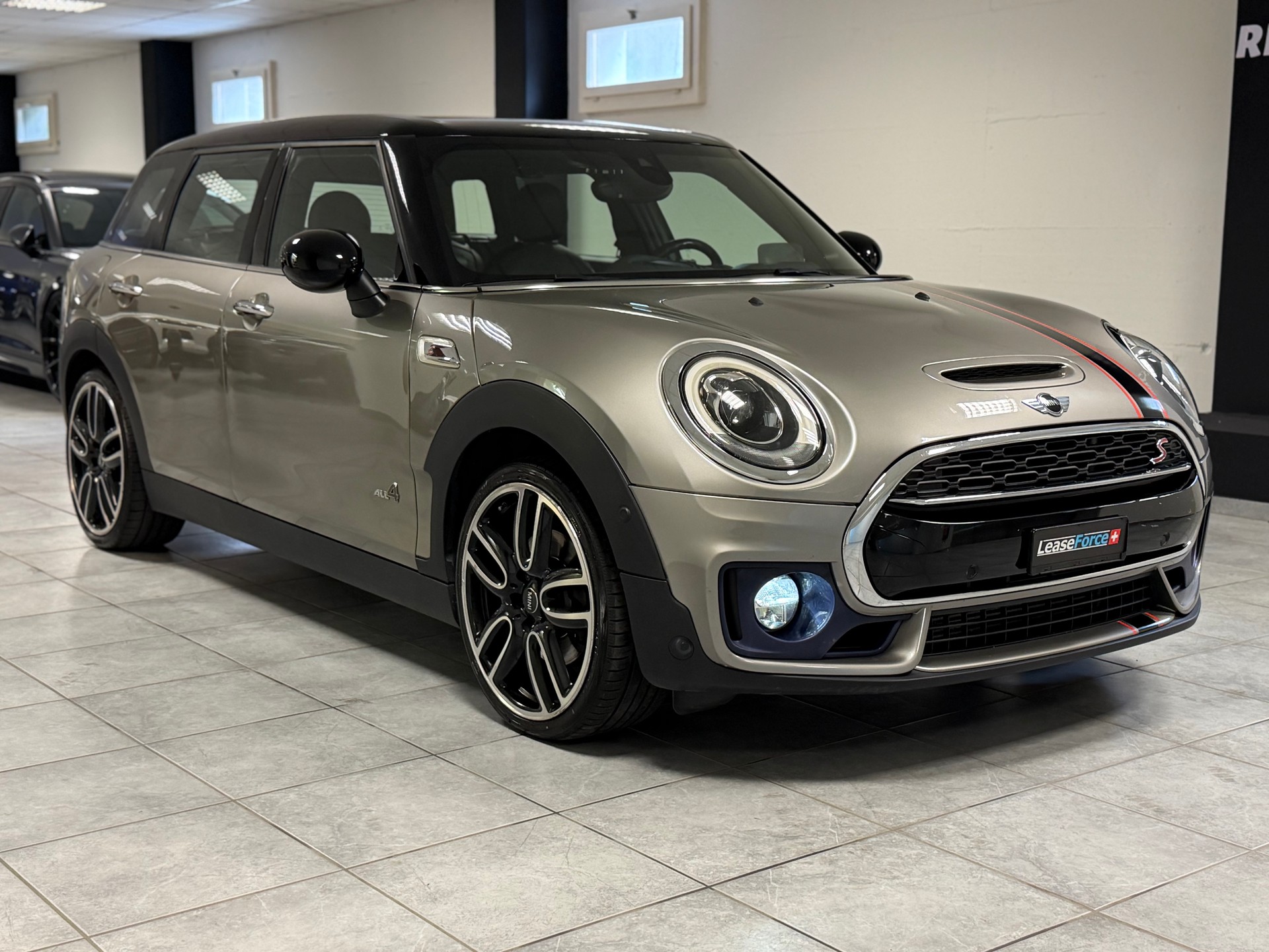 MINI Clubman Cooper S ALL4 Steptronic-image-4