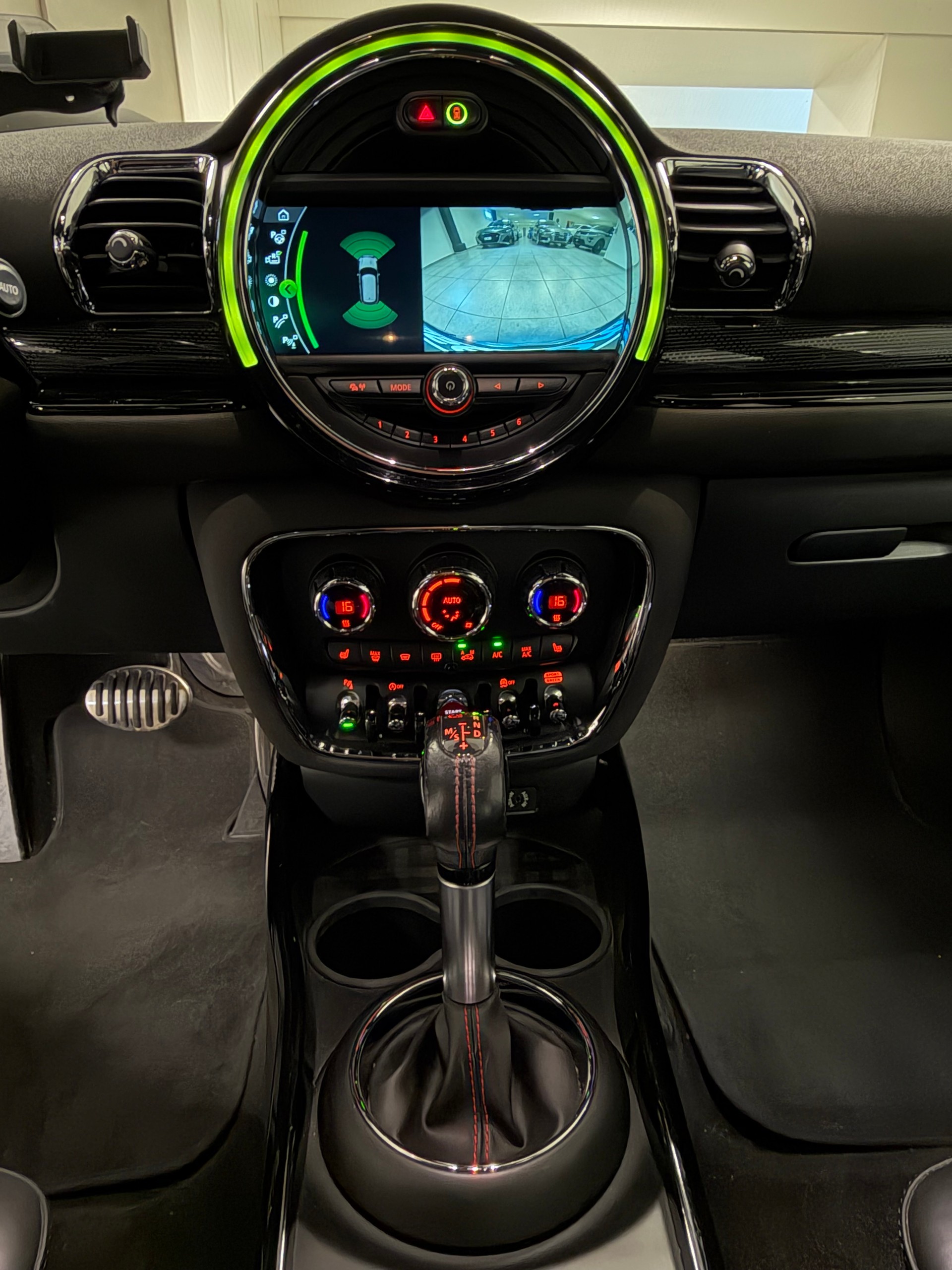 MINI Clubman Cooper S ALL4 Steptronic-image-19