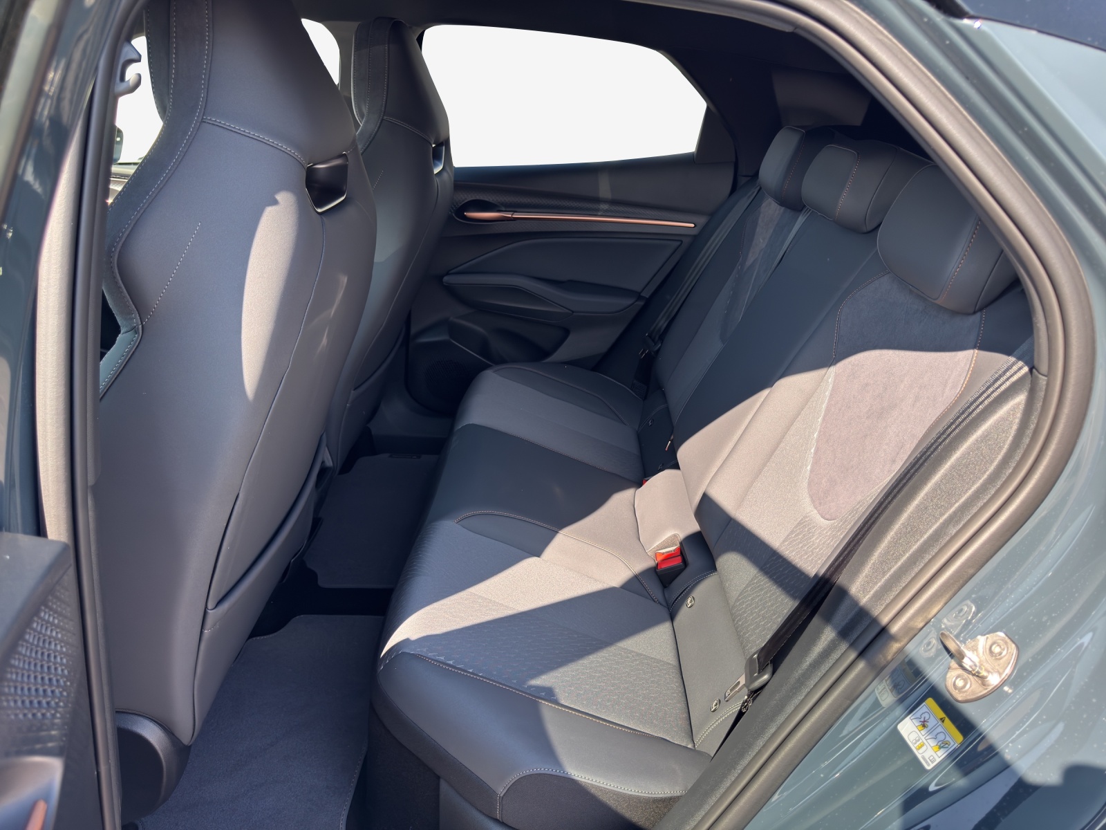 CUPRA Raval 52 kWh Dynamic+ Launch Edition-image-11