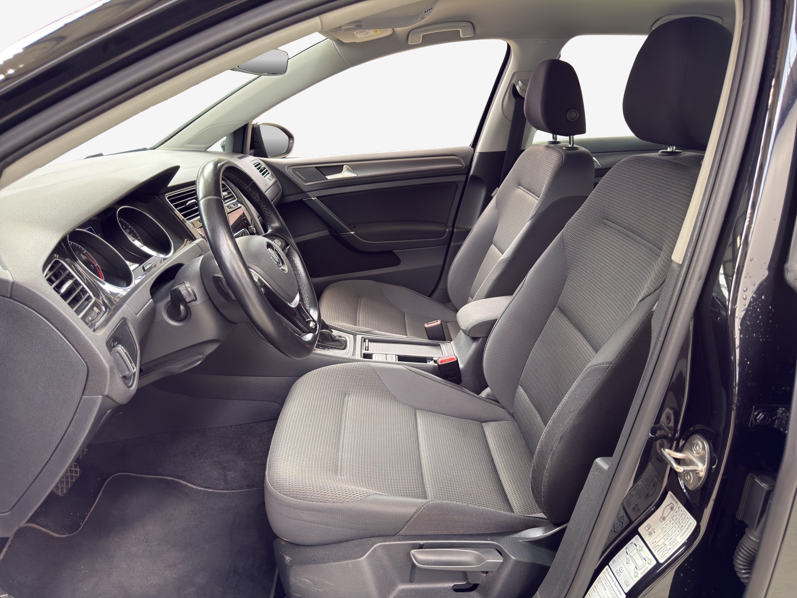 VW Golf 1.5 TSI EVO Comfortline DSG-image-7