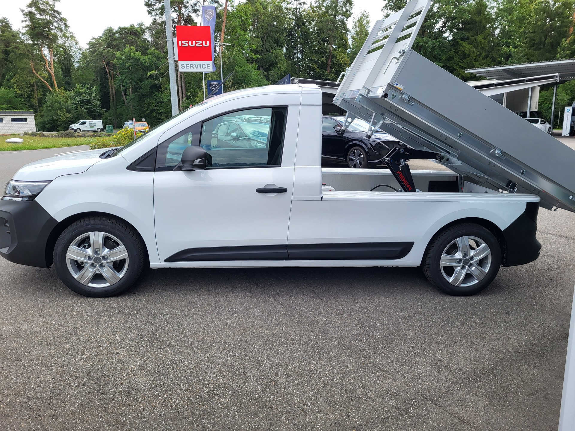 NISSAN Townstar 45kWh L2 Acenta-image-2