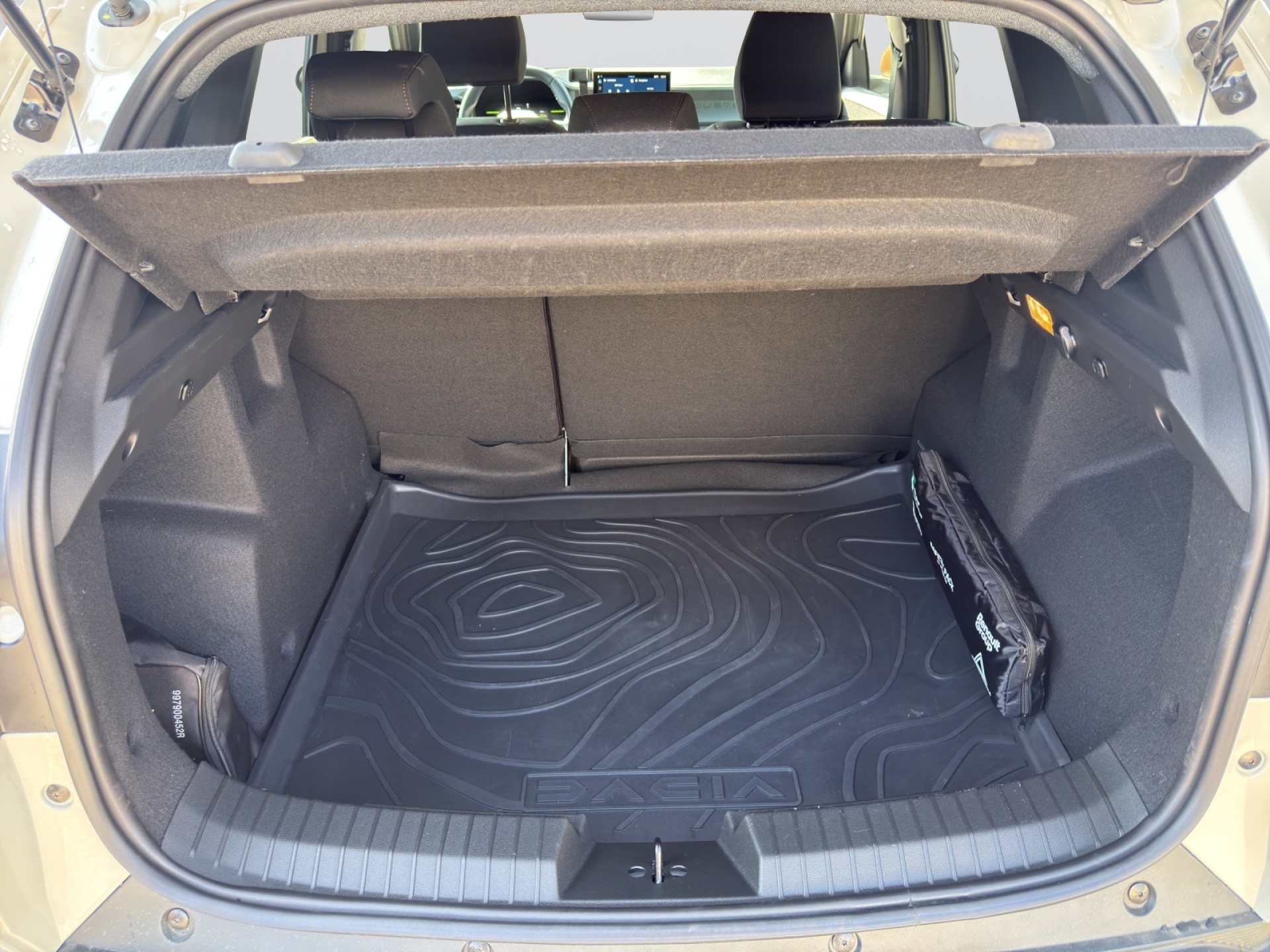 DACIA Duster 1.6 Hybrid Extreme-image-13