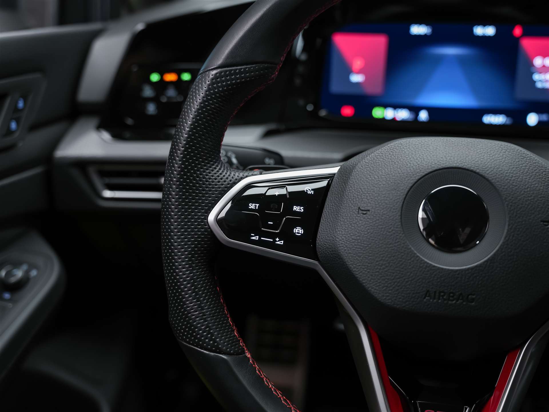 VW Golf 2.0 TSI GTI Clubsport DSG *Teilleder/Alcantara Sitze*Spurhalteassistent*-image-25