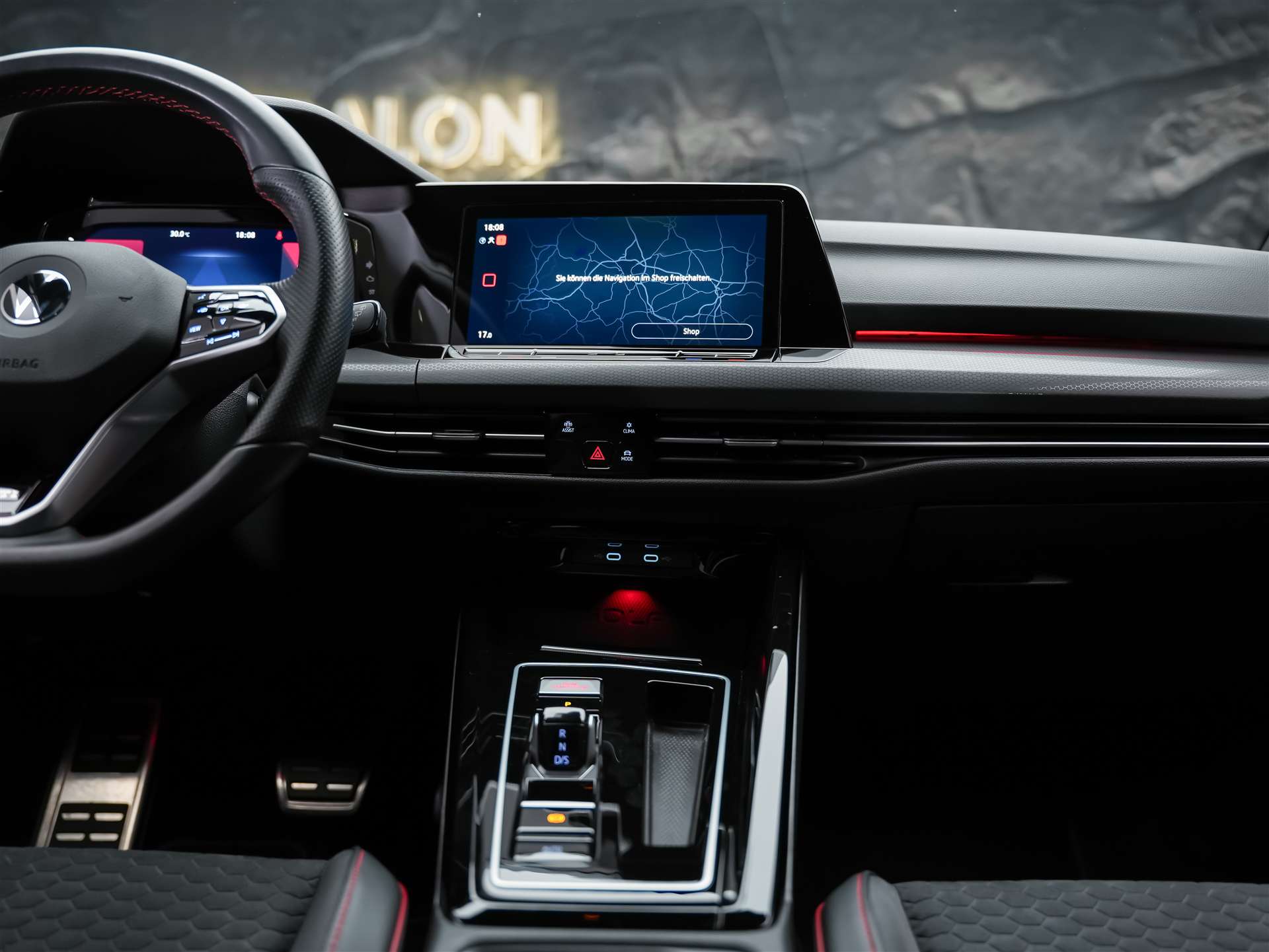 VW Golf 2.0 TSI GTI Clubsport DSG *Teilleder/Alcantara Sitze*Spurhalteassistent*-image-19