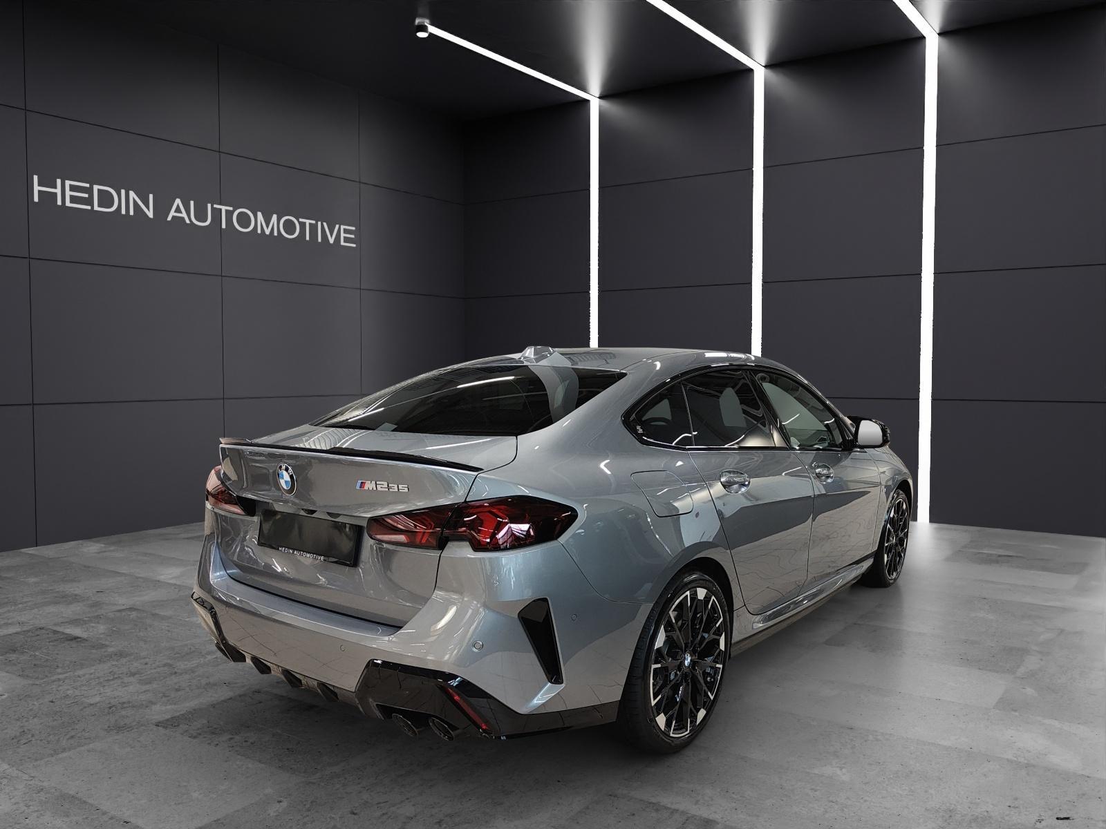 BMW M235i xDrive Gran Coupé-image-17