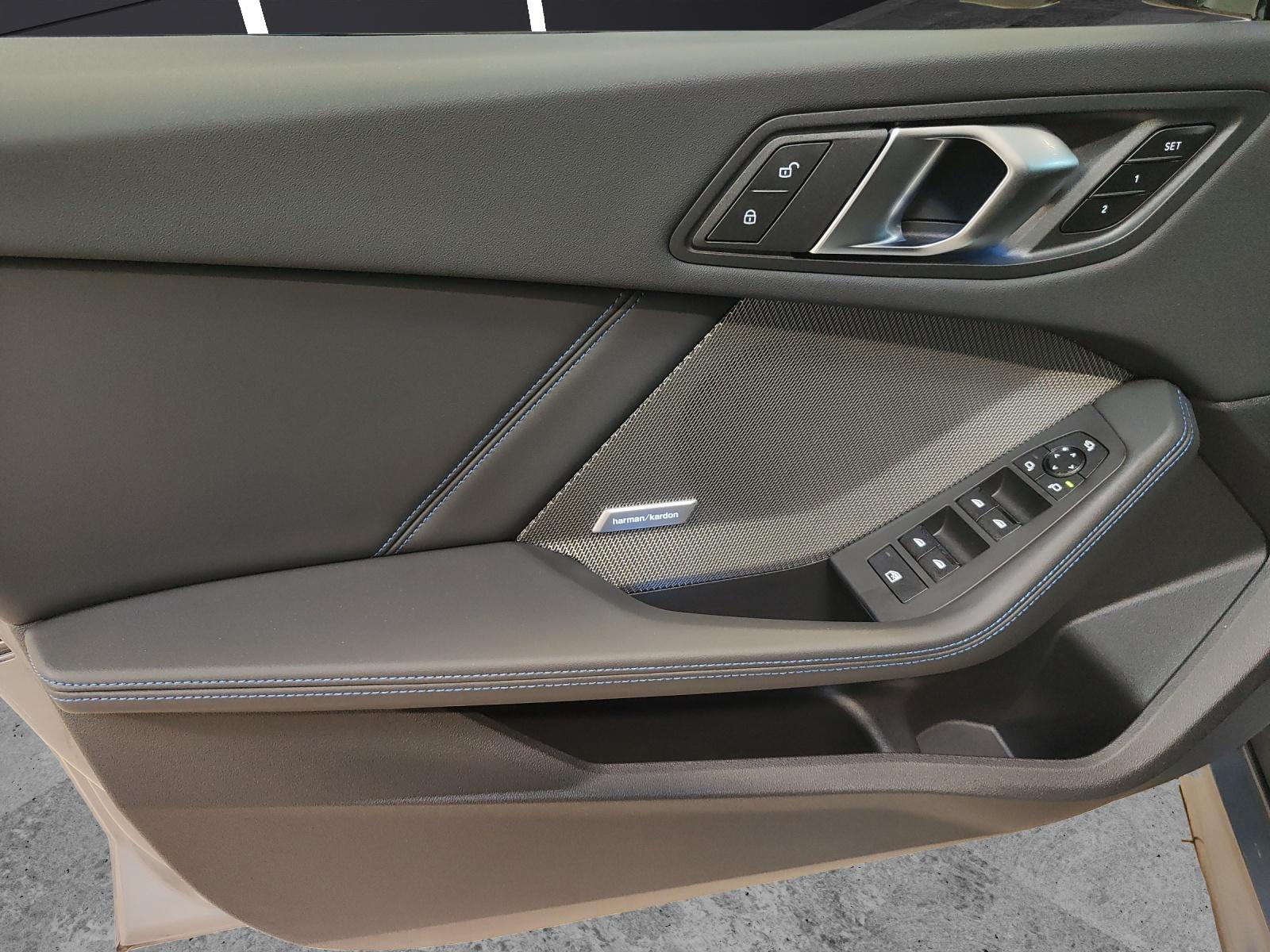 BMW M235i xDrive Gran Coupé-image-10