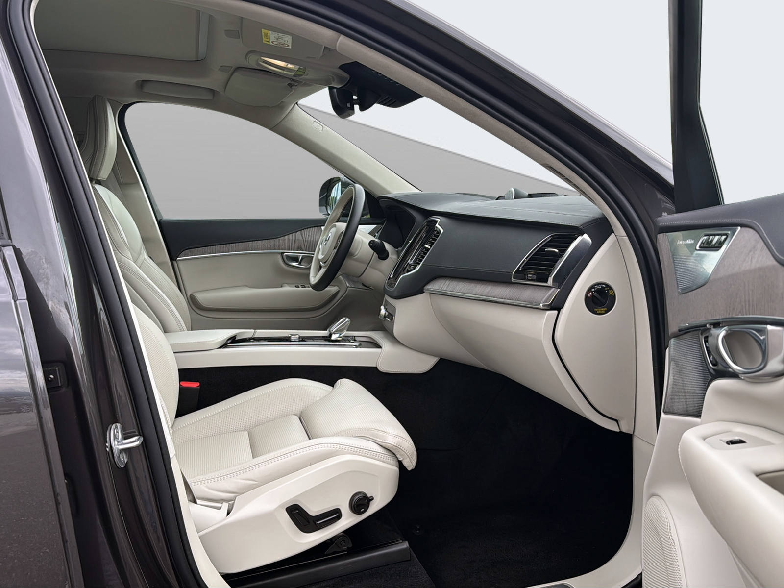 VOLVO XC90 2.0 T8 TE XCLUSIVE Bright 7P. eAWD-image-14