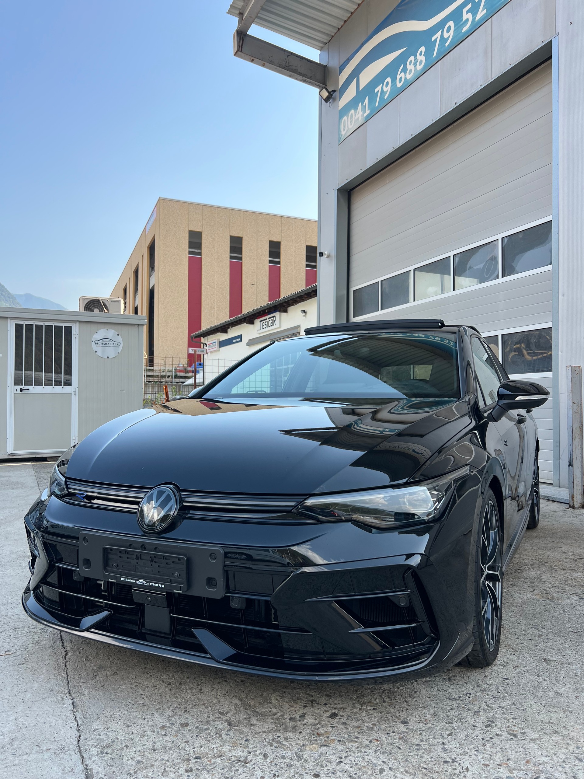 VW Golf 2.0 TSI R DSG 4 Motion - Leasing da 599.-/MESE 0.- ANTICIPO-image-2