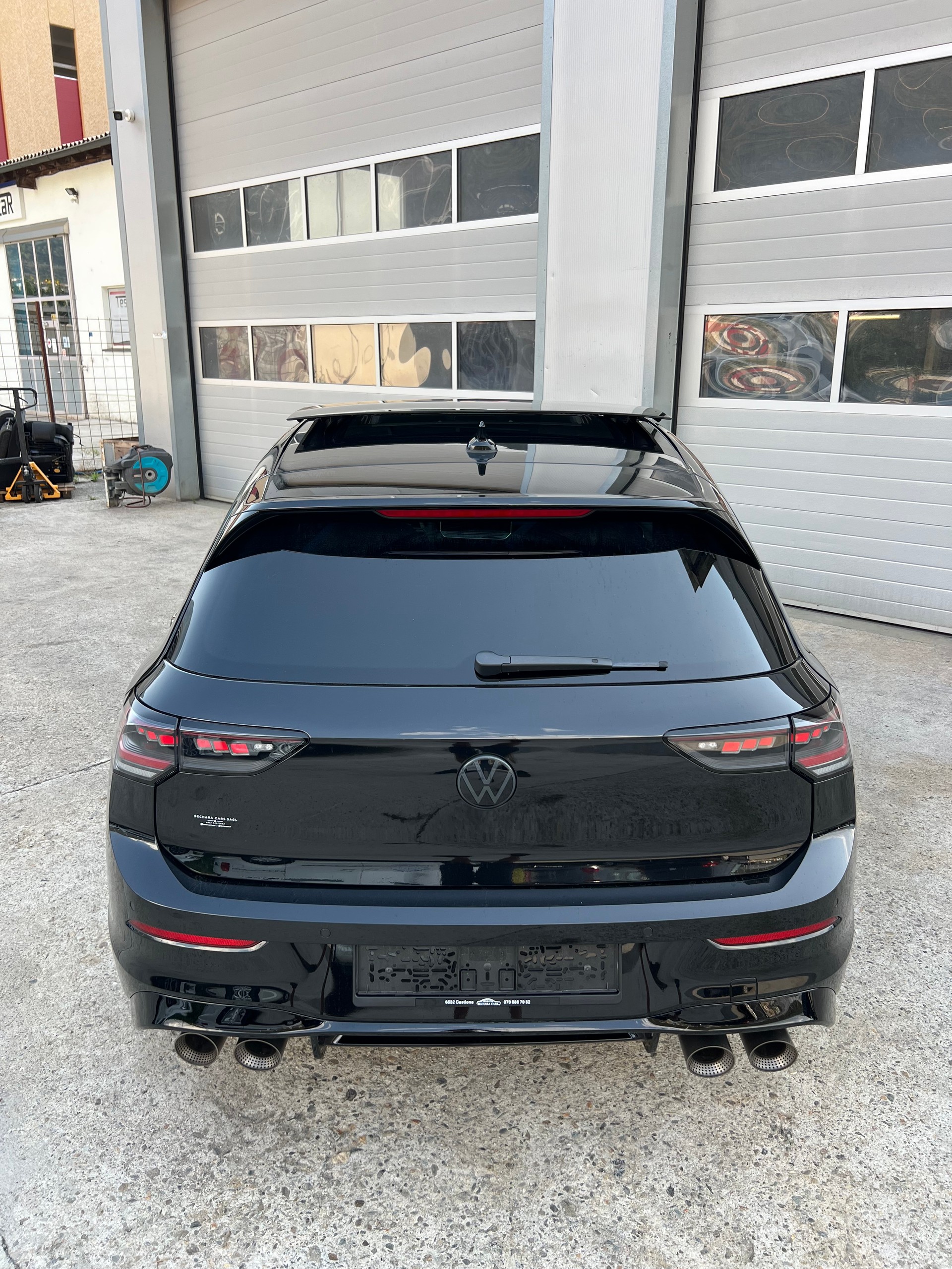 VW Golf 2.0 TSI R DSG 4 Motion - Leasing da 599.-/MESE 0.- ANTICIPO-image-4
