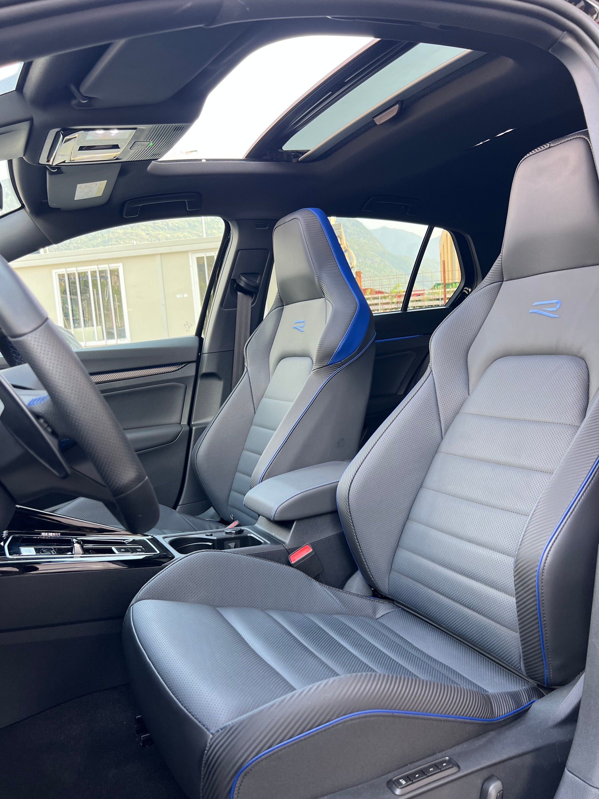 VW Golf 2.0 TSI R DSG 4 Motion - Leasing da 599.-/MESE 0.- ANTICIPO-image-11
