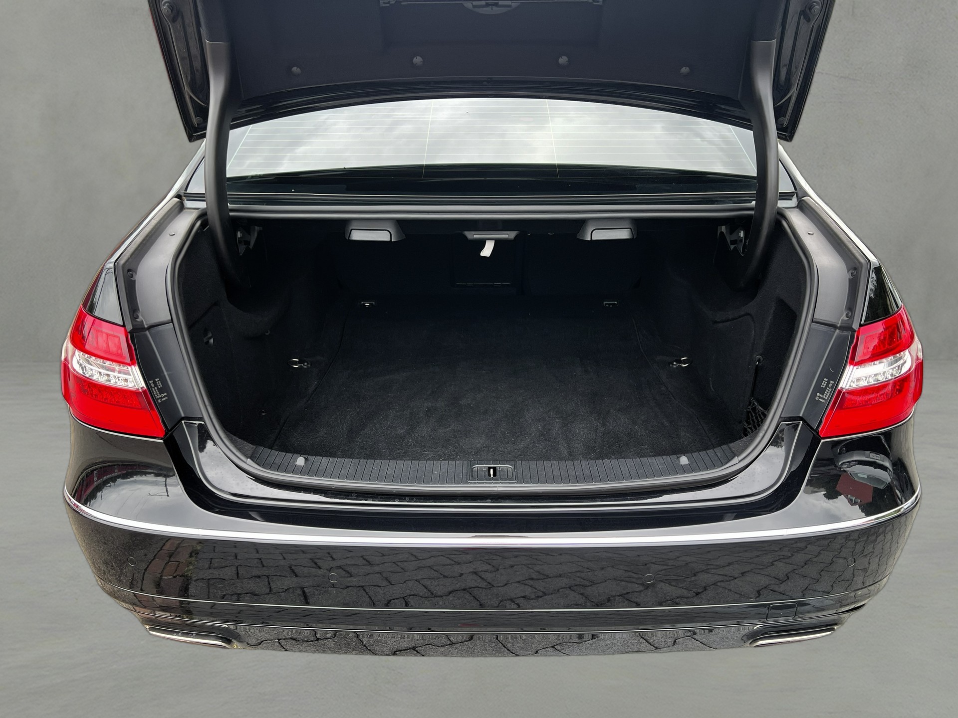 MERCEDES-BENZ E 500 Avantgarde 7G-Tronic-image-9