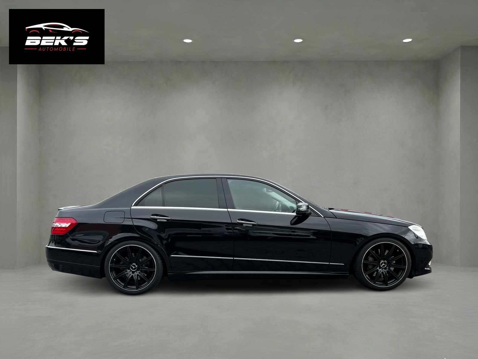 MERCEDES-BENZ E 500 Avantgarde 7G-Tronic-image-5