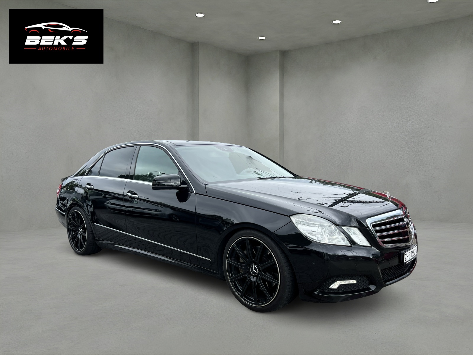 MERCEDES-BENZ E 500 Avantgarde 7G-Tronic-image-6