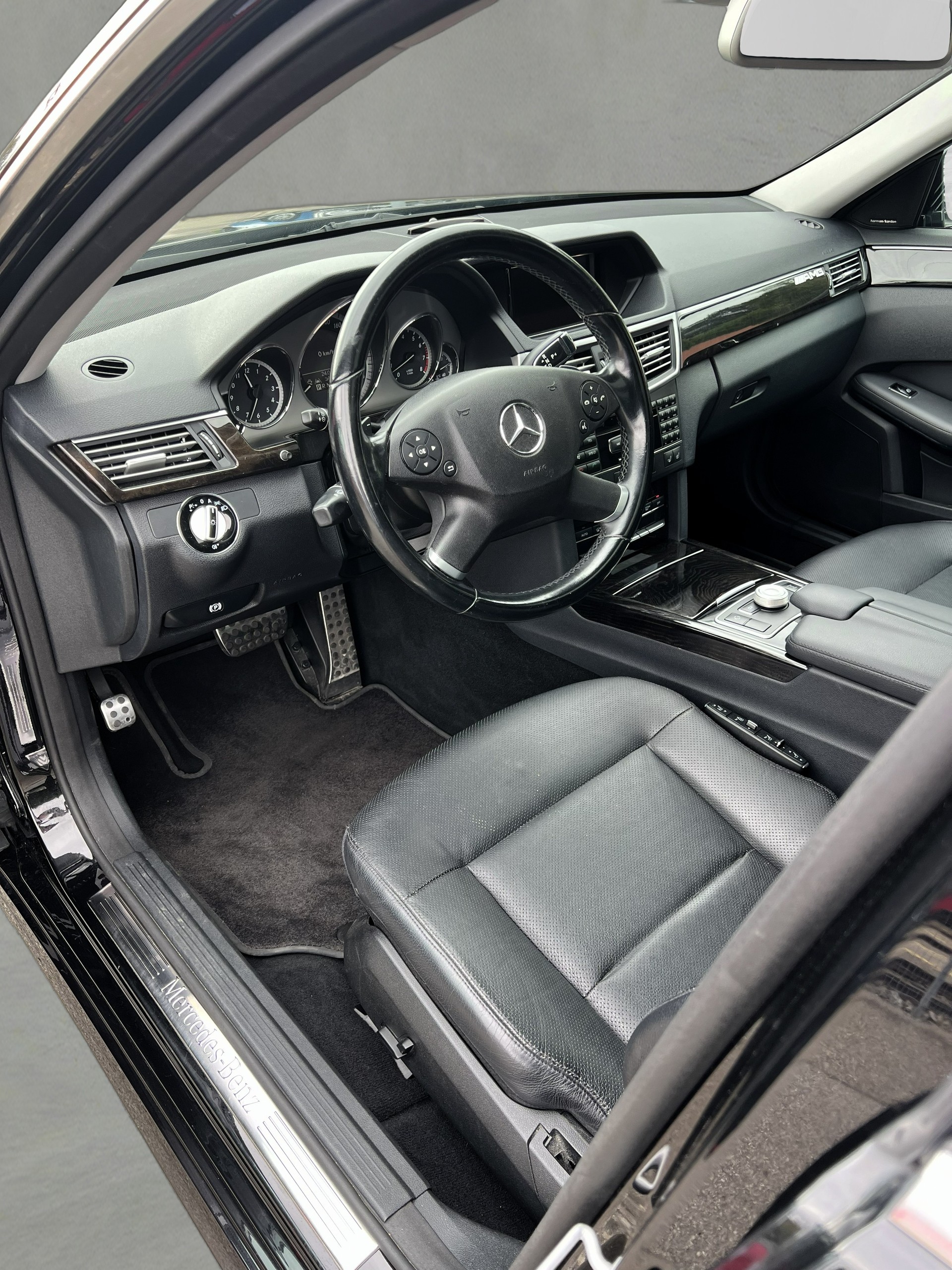 MERCEDES-BENZ E 500 Avantgarde 7G-Tronic-image-15