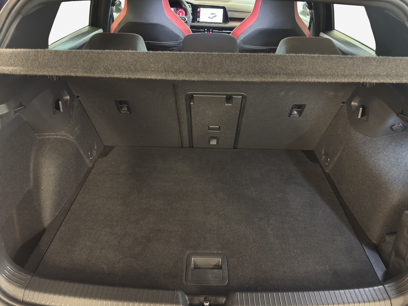 VW Golf 2.0 TSI GTI DSG-image-12