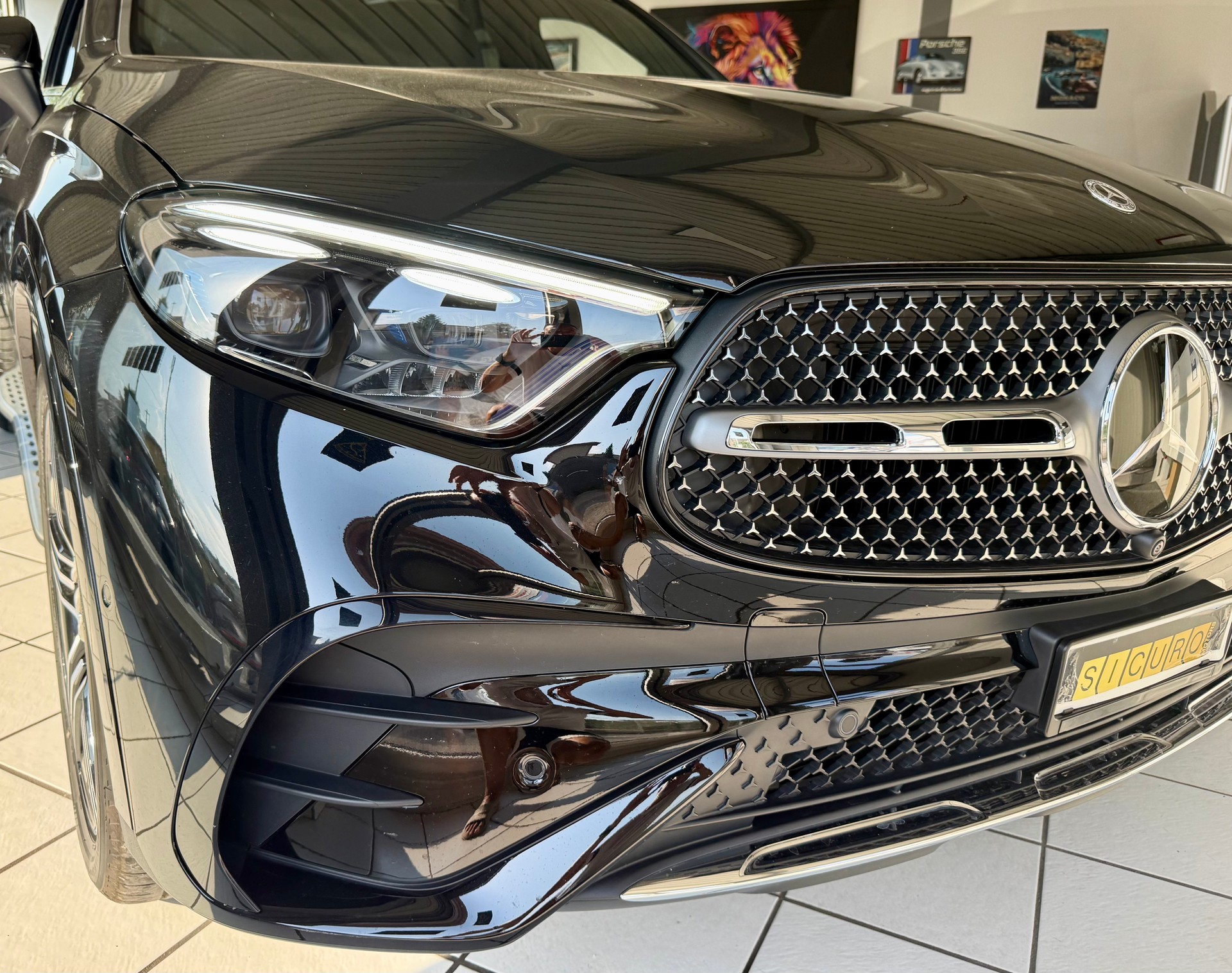 MERCEDES-BENZ GLC 300 AMG Line 4Matic 9G-Tronic-image-1