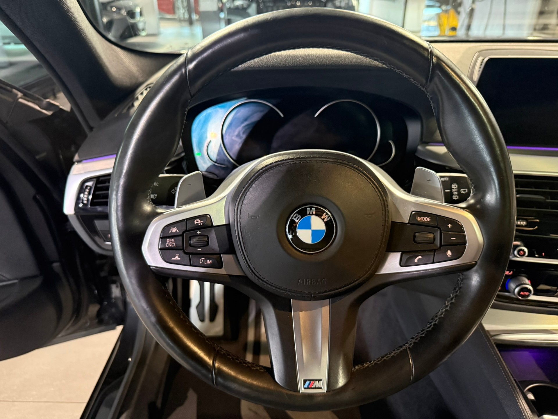 BMW M550d xDrive Touring Steptronic-image-20