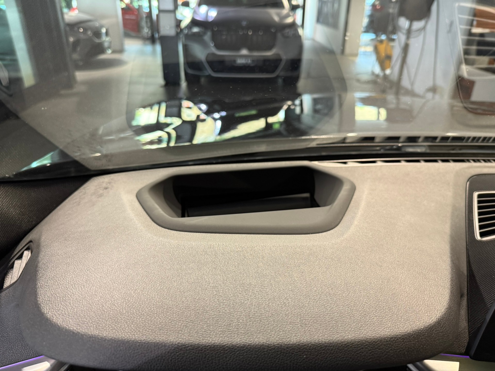BMW M550d xDrive Touring Steptronic-image-22