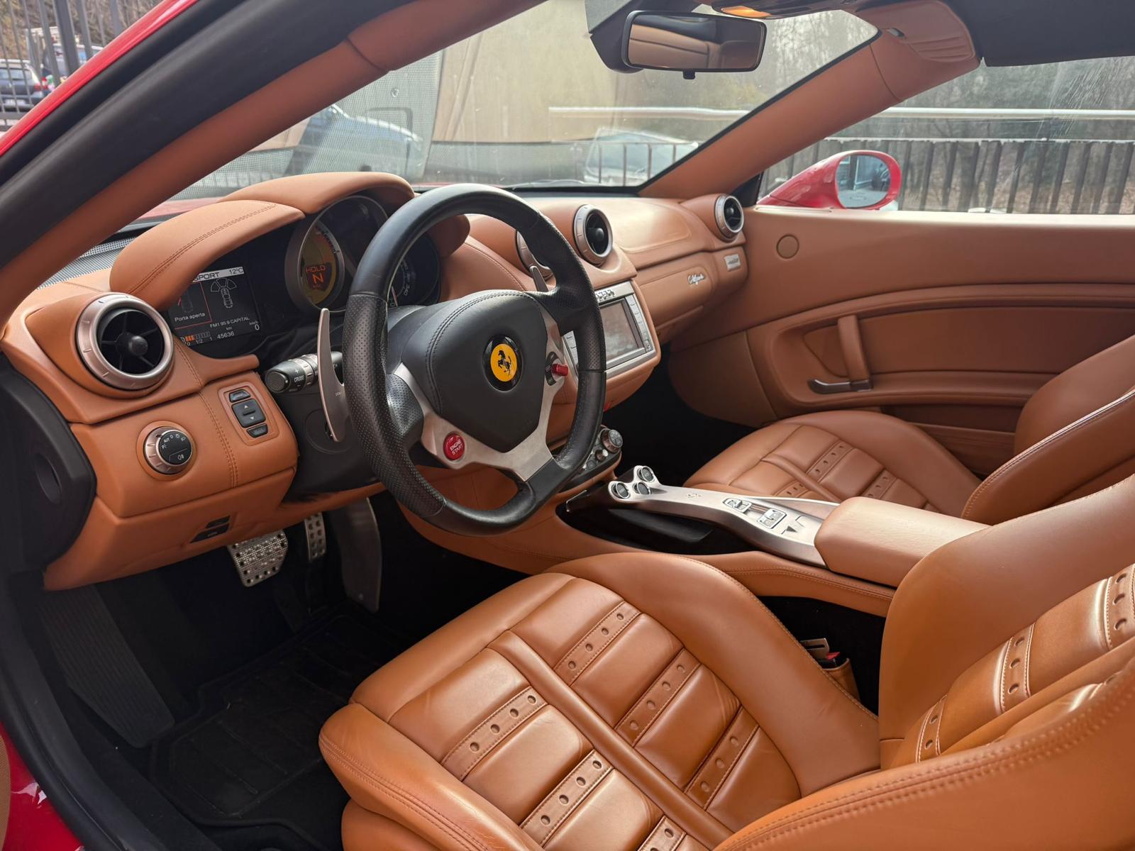 FERRARI California 4.3 V8-image-6