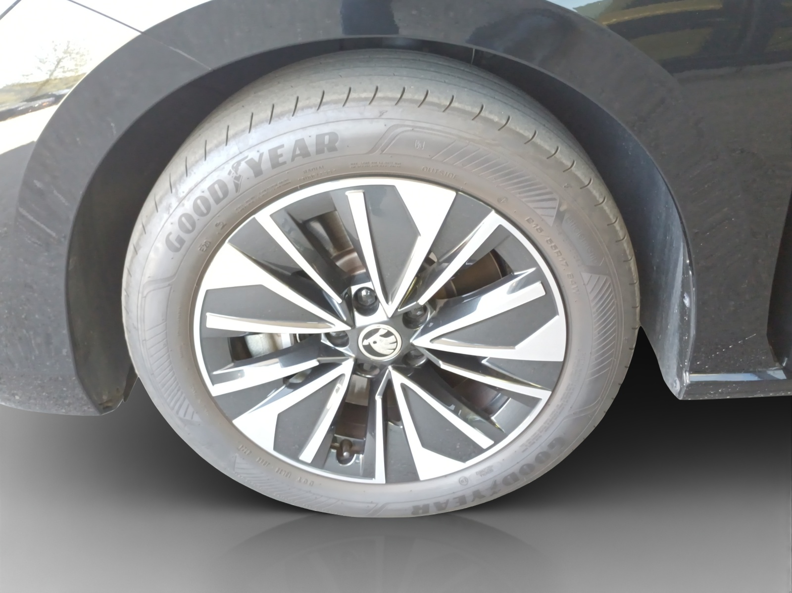 SKODA Superb Combi 2.0 TDi Selection 4x4 DSG-image-14
