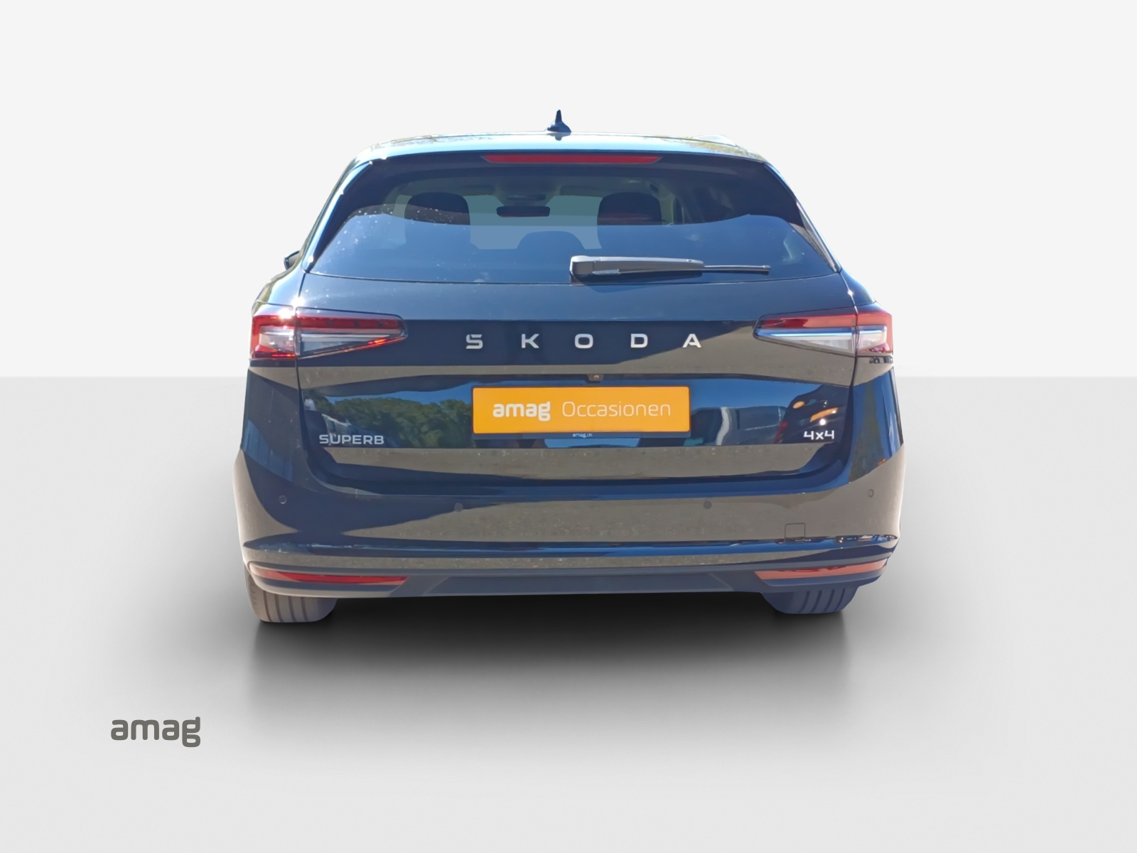 SKODA Superb Combi 2.0 TDi Selection 4x4 DSG-showroom-element-3