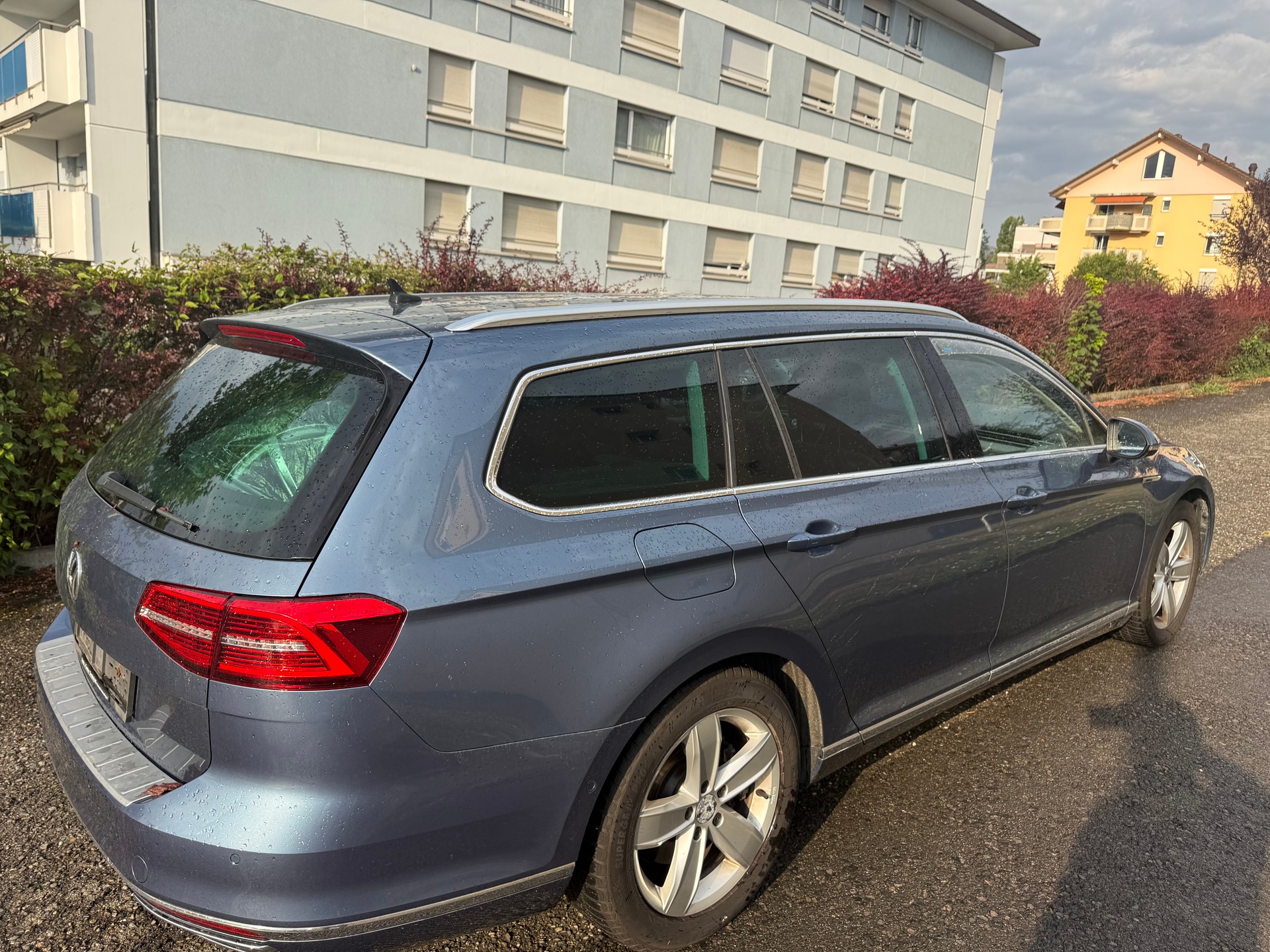 VW Passat Variant 2.0 TDI BMT Comfortline DSG 4Motion-image-4