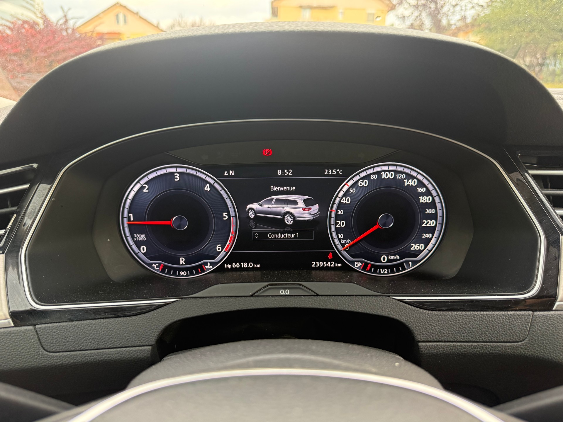 VW Passat Variant 2.0 TDI BMT Comfortline DSG 4Motion-image-13