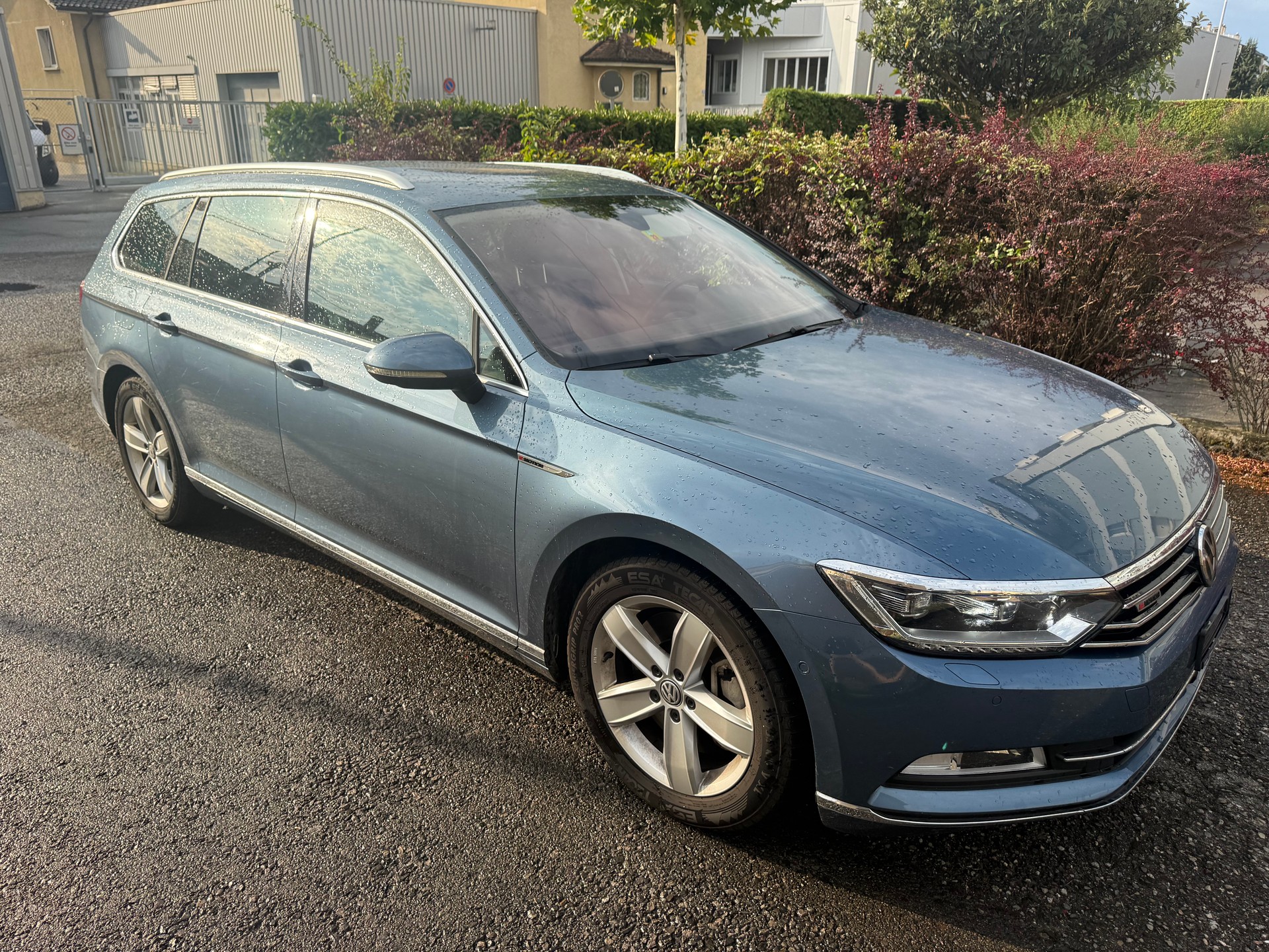 VW Passat Variant 2.0 TDI BMT Comfortline DSG 4Motion-image-5