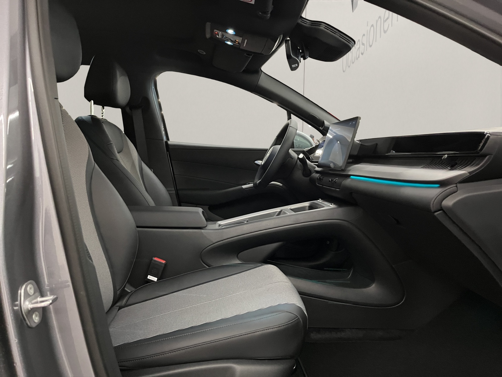 BYD Dolphin G DM-i Comfort-image-13