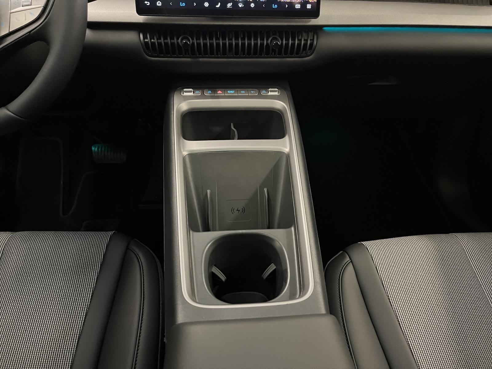BYD Dolphin G DM-i Comfort-image-11