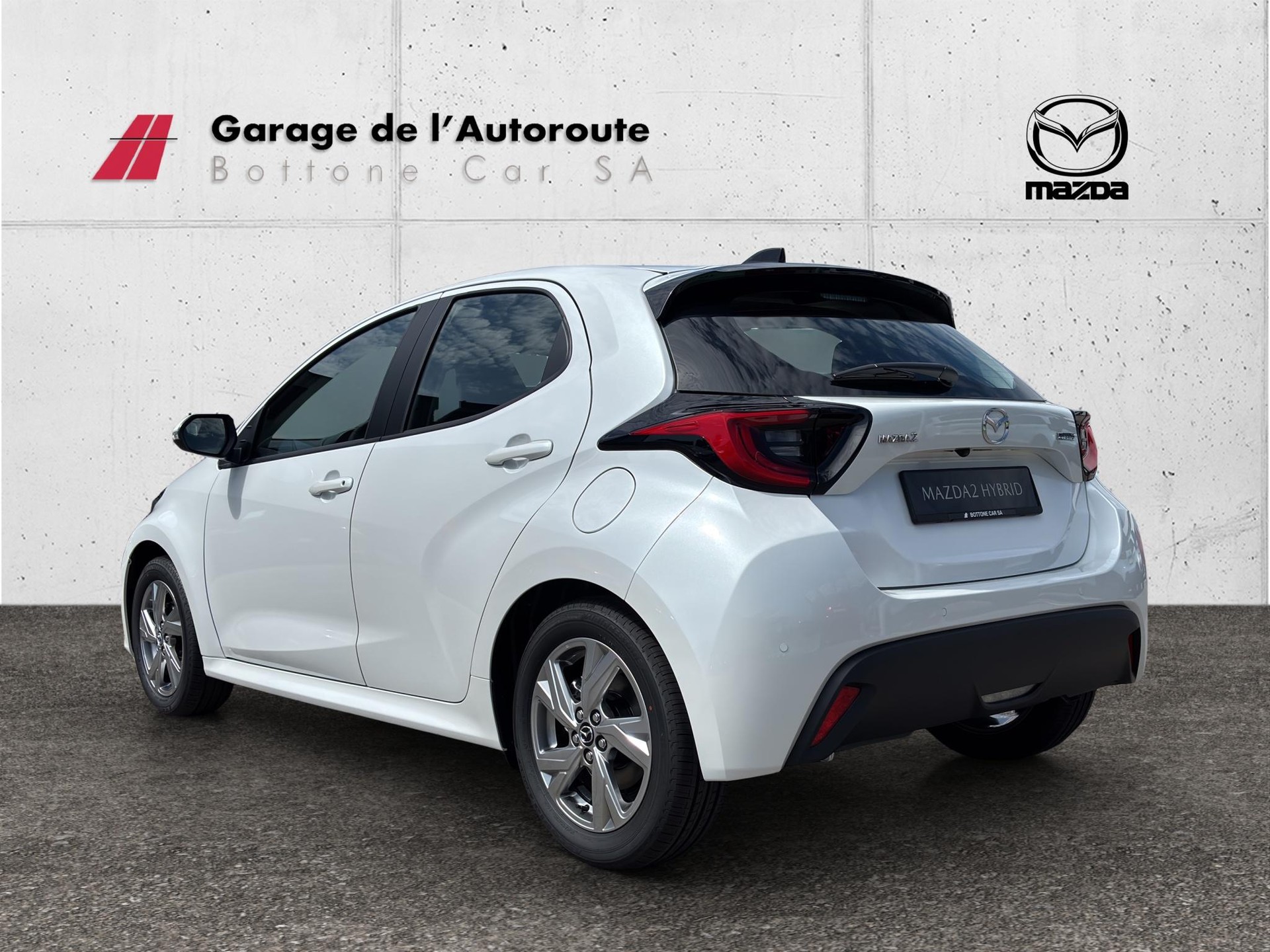 MAZDA 2 1.5 Hybrid Exclusive-Line-image-2