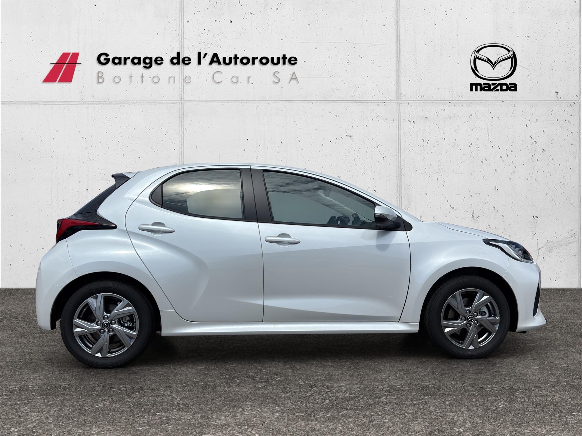 MAZDA 2 1.5 Hybrid Exclusive-Line-image-5