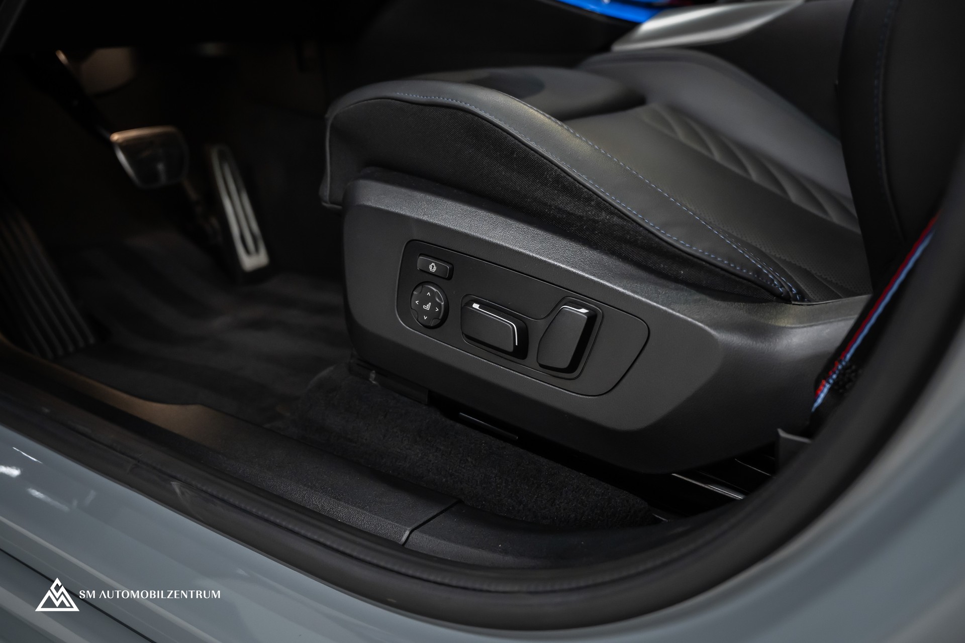 BMW X3 M50i 48V M Sport Pro / Werksgarantie / Panorama / 360° / Sitzbelüftung / AHK-image-28