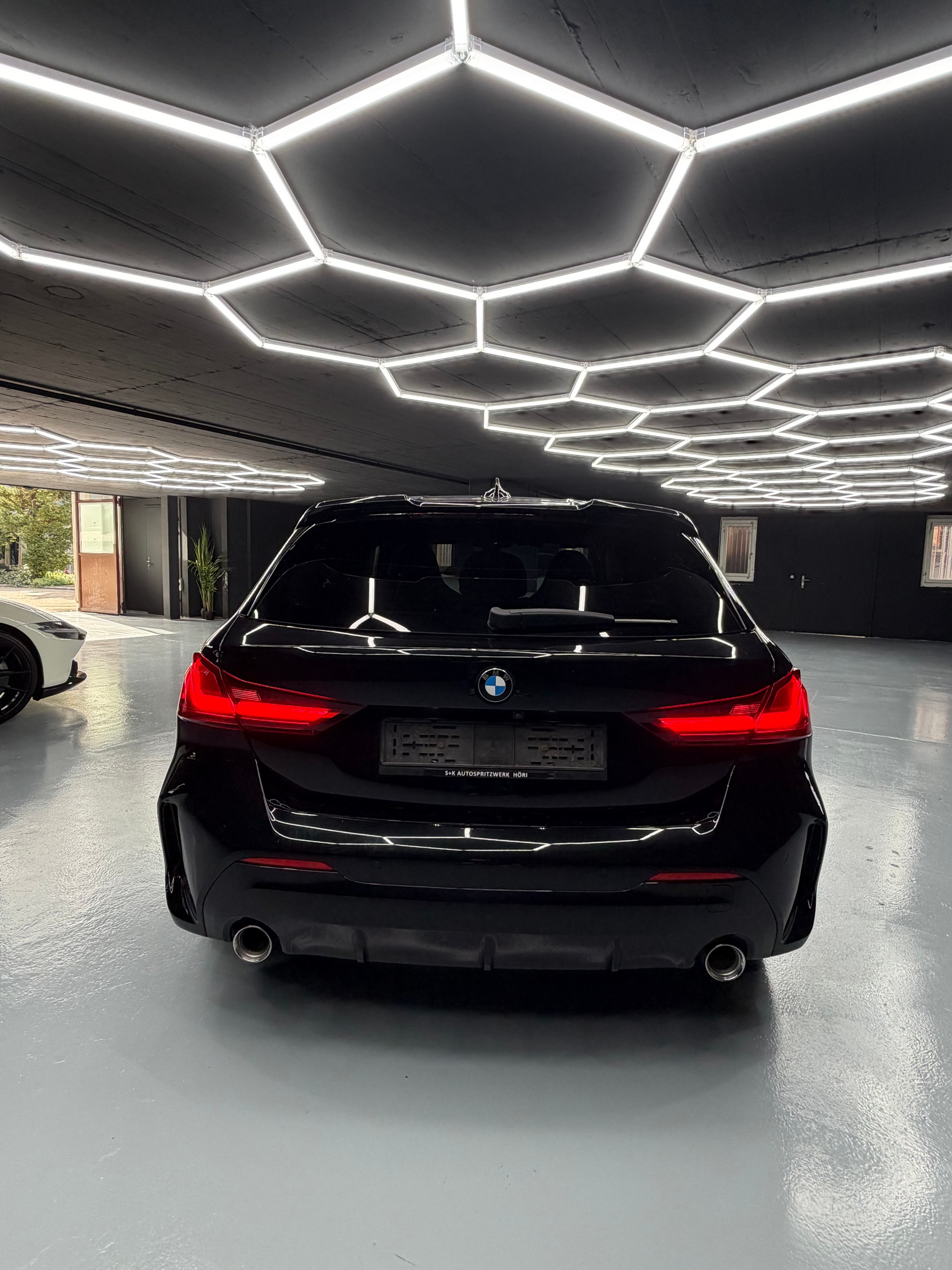 BMW 120d xDrive Steptronic M Sport-image-4