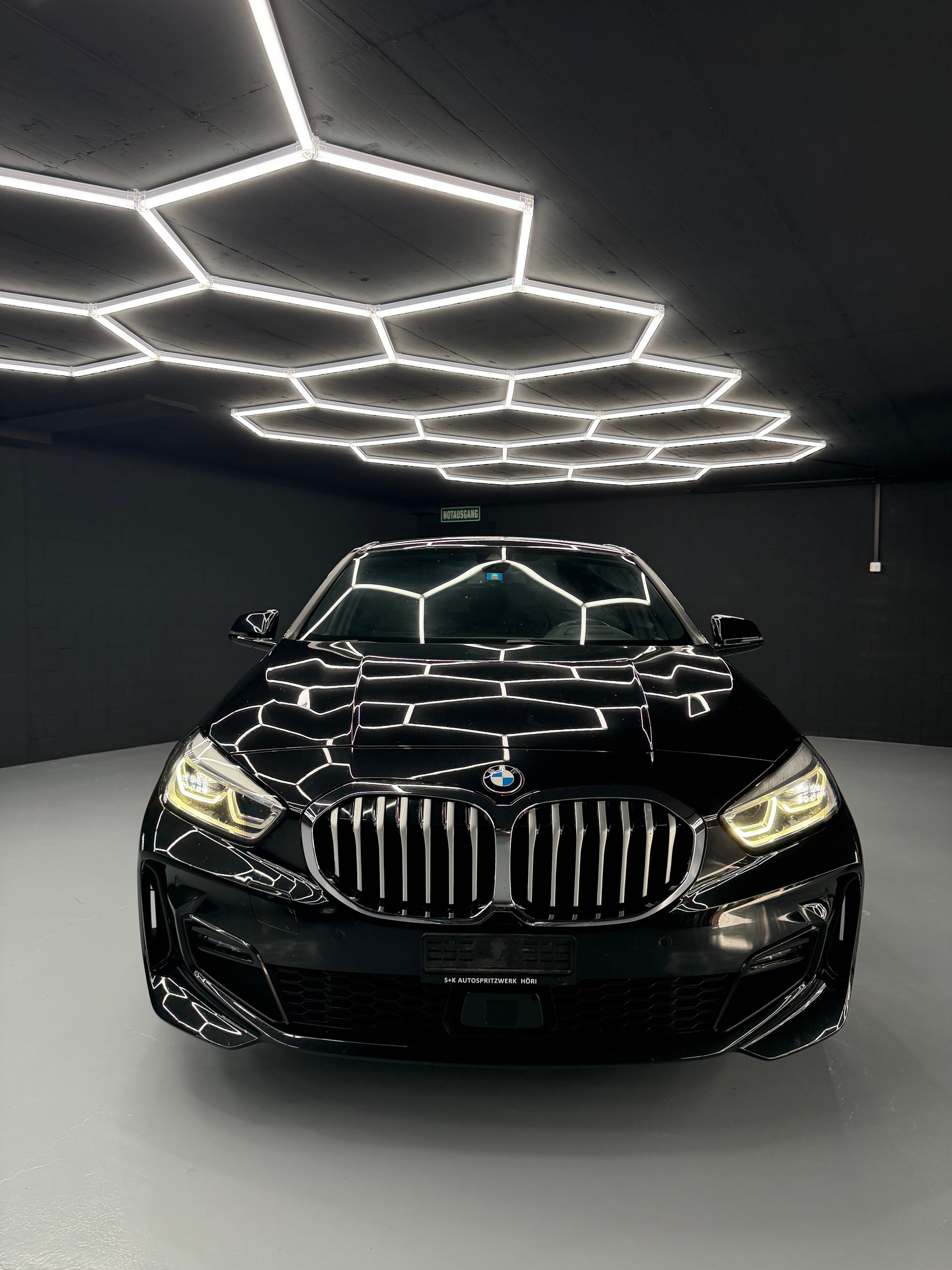 BMW 120d xDrive Steptronic M Sport-image-0
