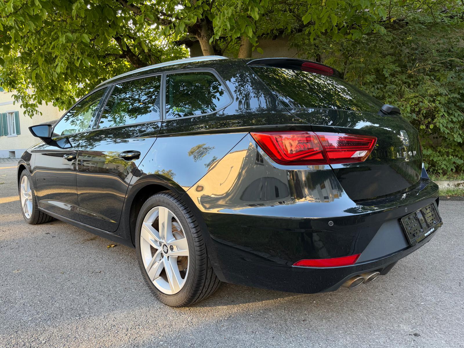 SEAT Leon ST 2.0 TDI FR DSG-image-9