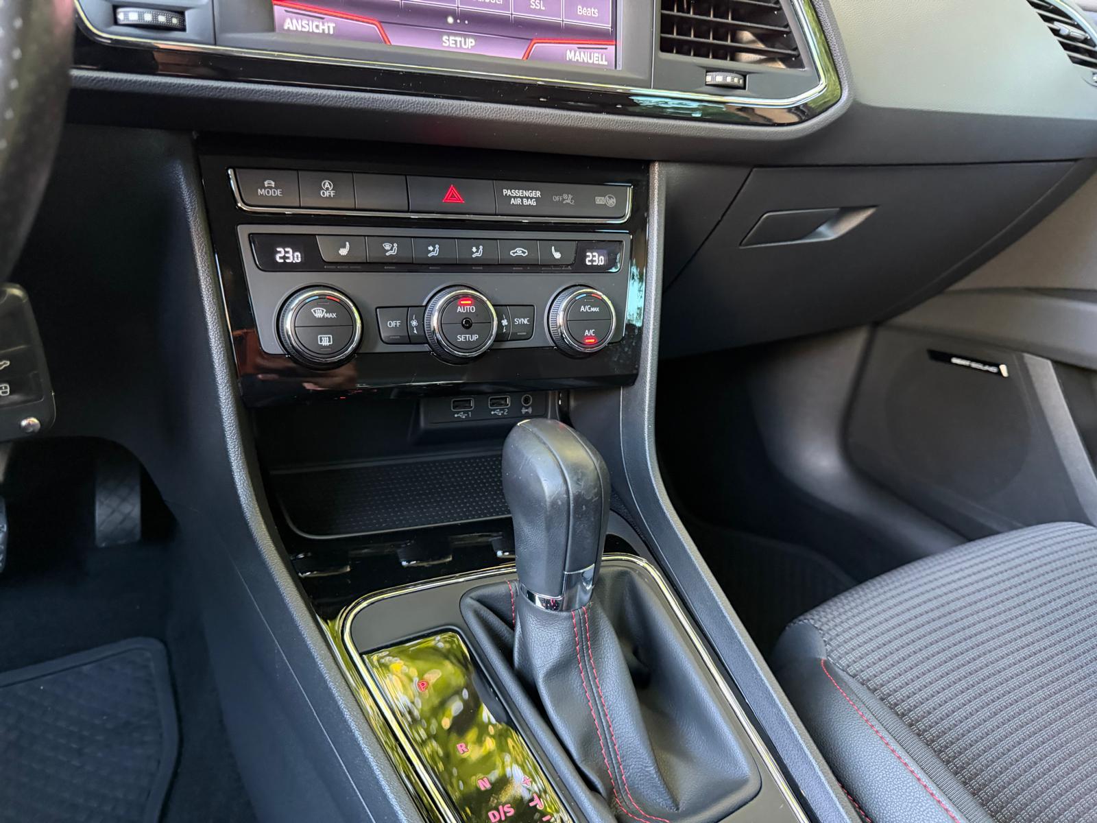SEAT Leon ST 2.0 TDI FR DSG-image-16