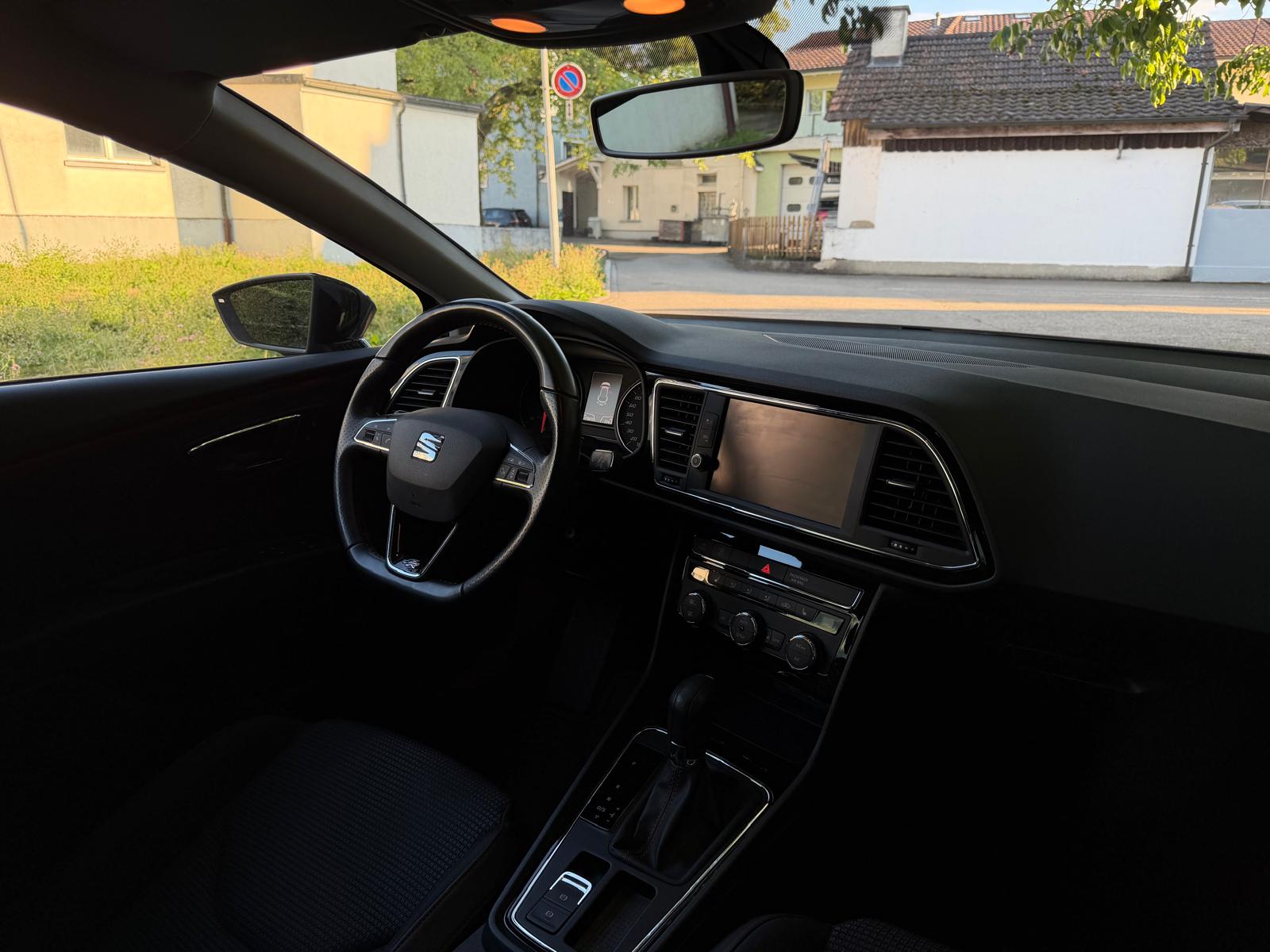 SEAT Leon ST 2.0 TDI FR DSG-image-5