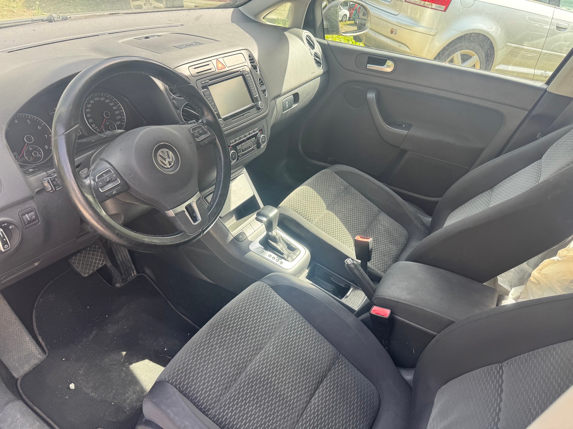VW Golf Plus 1.4 TSI Team DSG-image-8