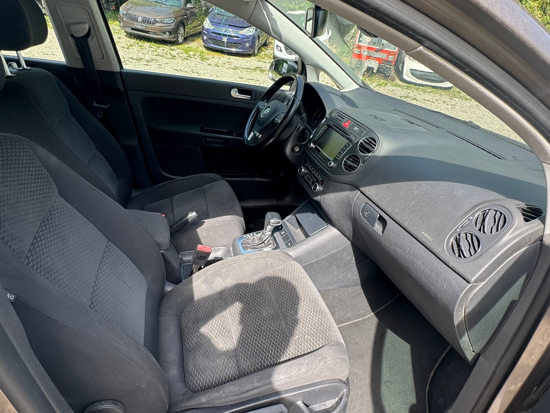 VW Golf Plus 1.4 TSI Team DSG-image-9