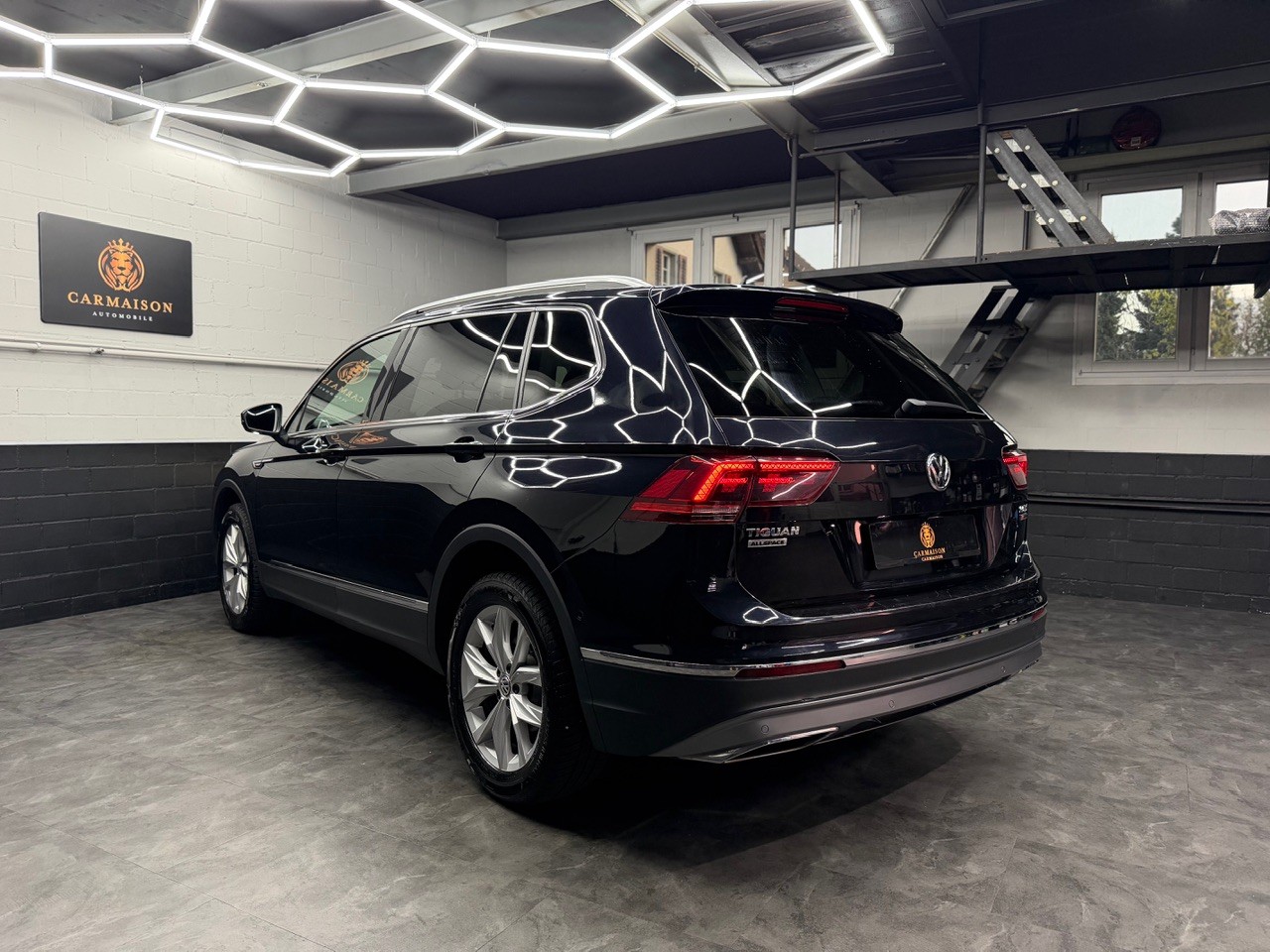VW Tiguan Allspace 2.0TSI Highline 4Motion DSG | 7. Plätzer | ACC | Virtual Cockpit-image-6