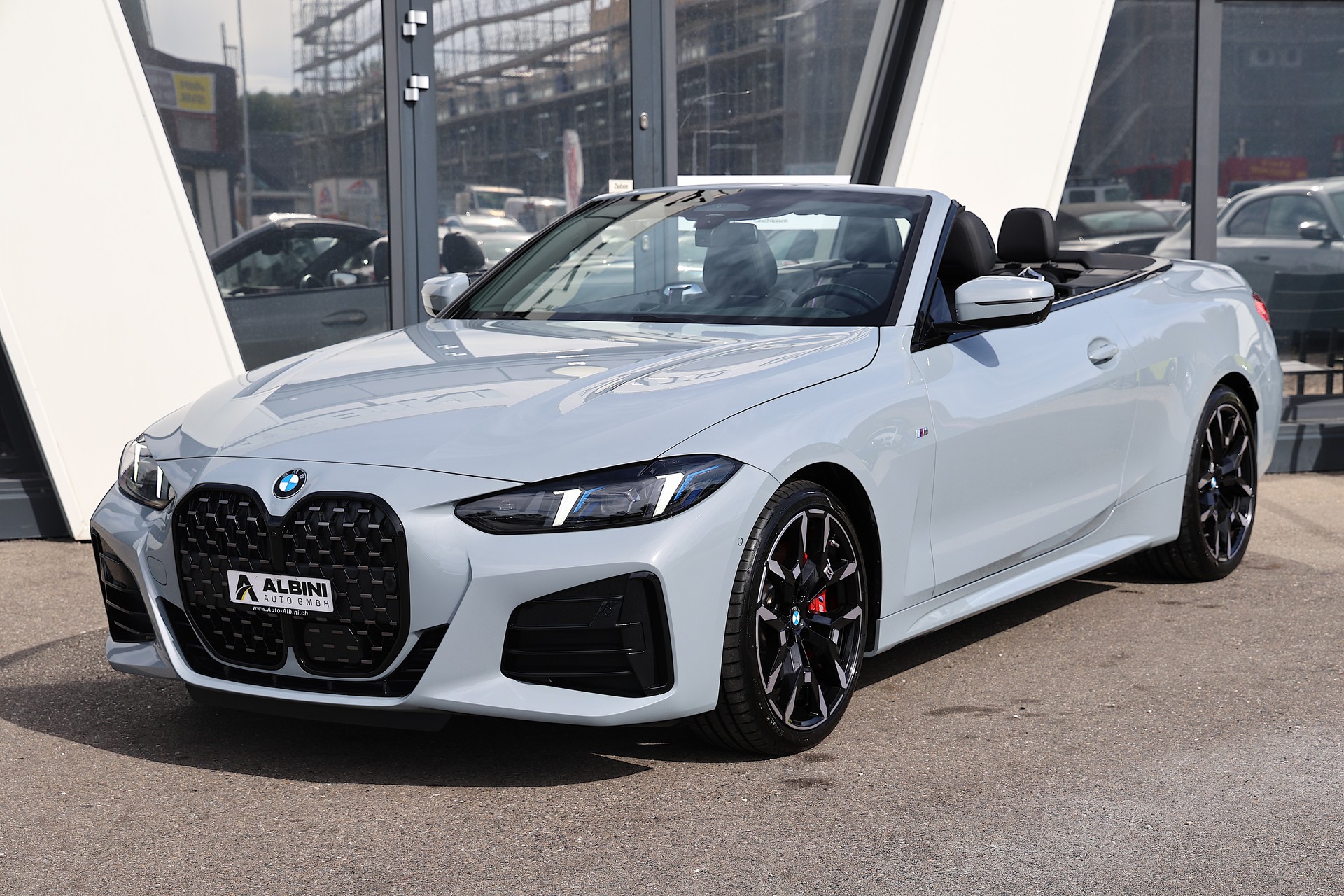 BMW 420i M-Sport SAG Cabrio-image-2