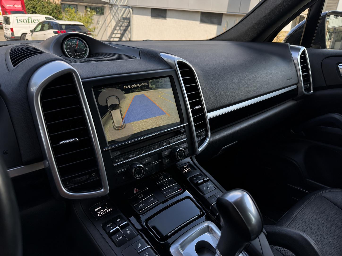 PORSCHE Cayenne S Diesel-image-14
